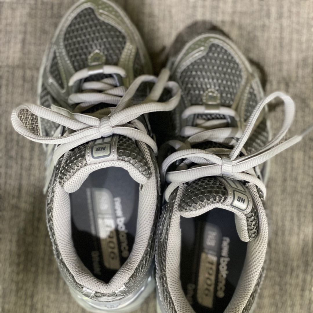 New Balance 1906R Harbor Grey Silver Metalic 착용 스타일