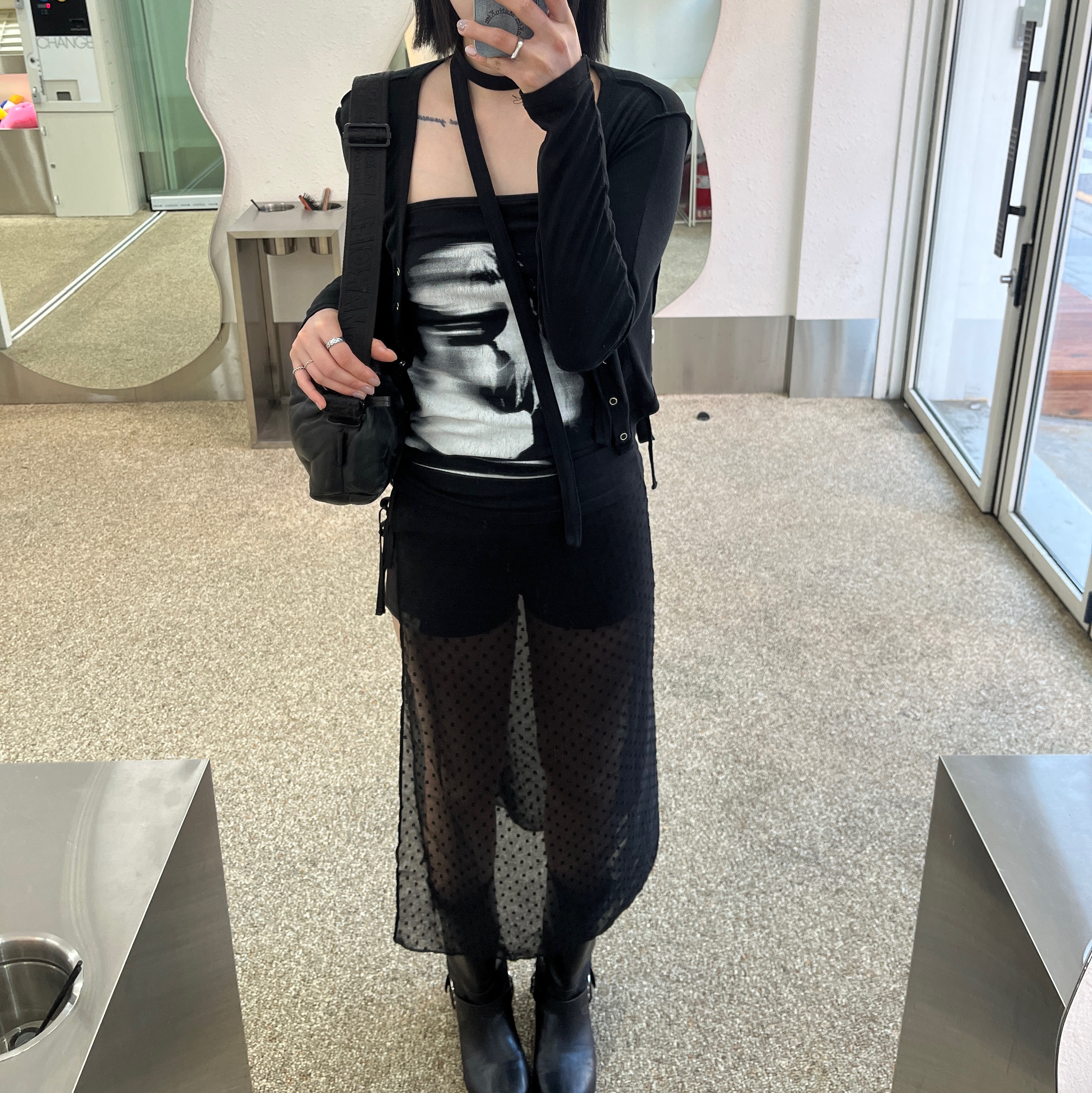 Casetify x Matin Kim iPhone Denim Pocket Magsafe Mirror Case Silver, (W) Adidas Essential Rib Tank Top Black - KR Sizing 착용 스타일 - 3