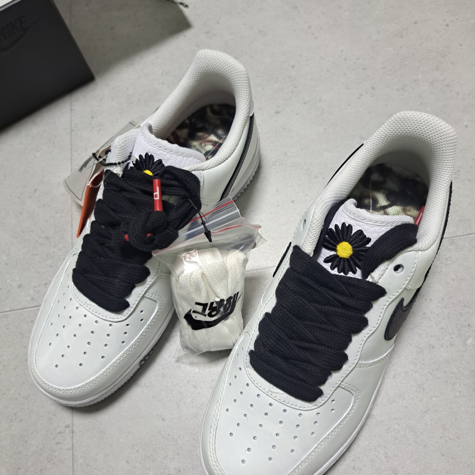 Nike x Peaceminusone Air Force 1 Low Para-Noise 2.0 착용 스타일 - 3