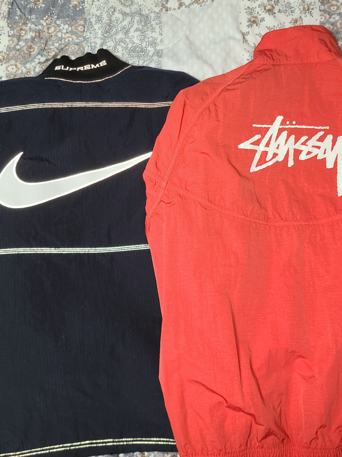 Nike x Stussy Windrunner Jacket Habanero Red, Supreme x Nike Ripstop Pullover Black - 24SS 착용 스타일 - 1