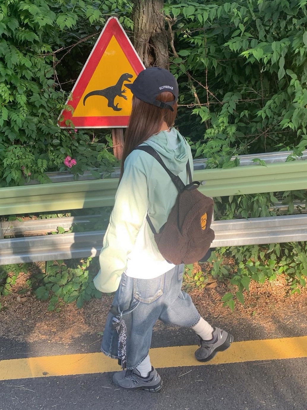 BAPE Baby Milo Mini Fur Backpack Brown, Supreme Hav-A-Hank Bandanas Multicolor (Set of 3) - 24SS 착용 스타일 - 1