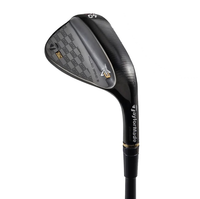 Taylormade x Kith Iron Milled Grind 3 60 Loft Wedge Black 착용 스타일 - 7