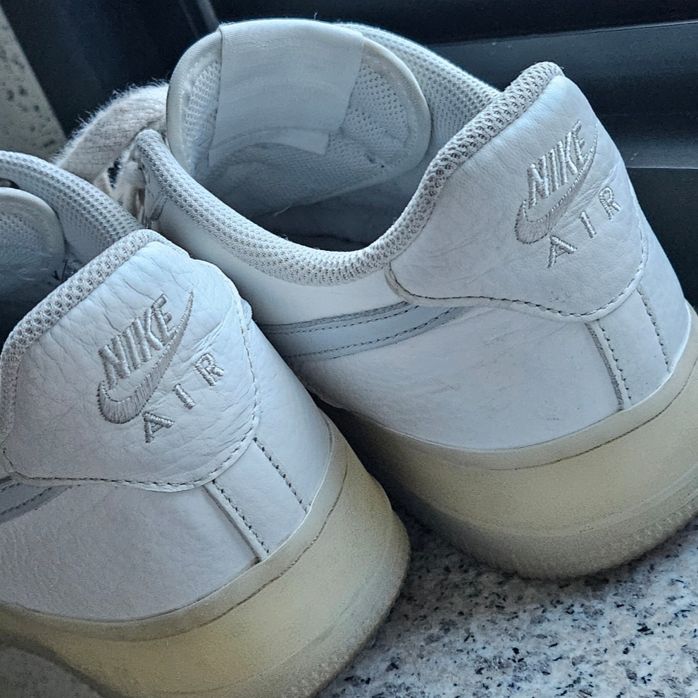 (W) Nike Air Force 1 '07 Summit White Pure Platinum 착용 스타일 - 3