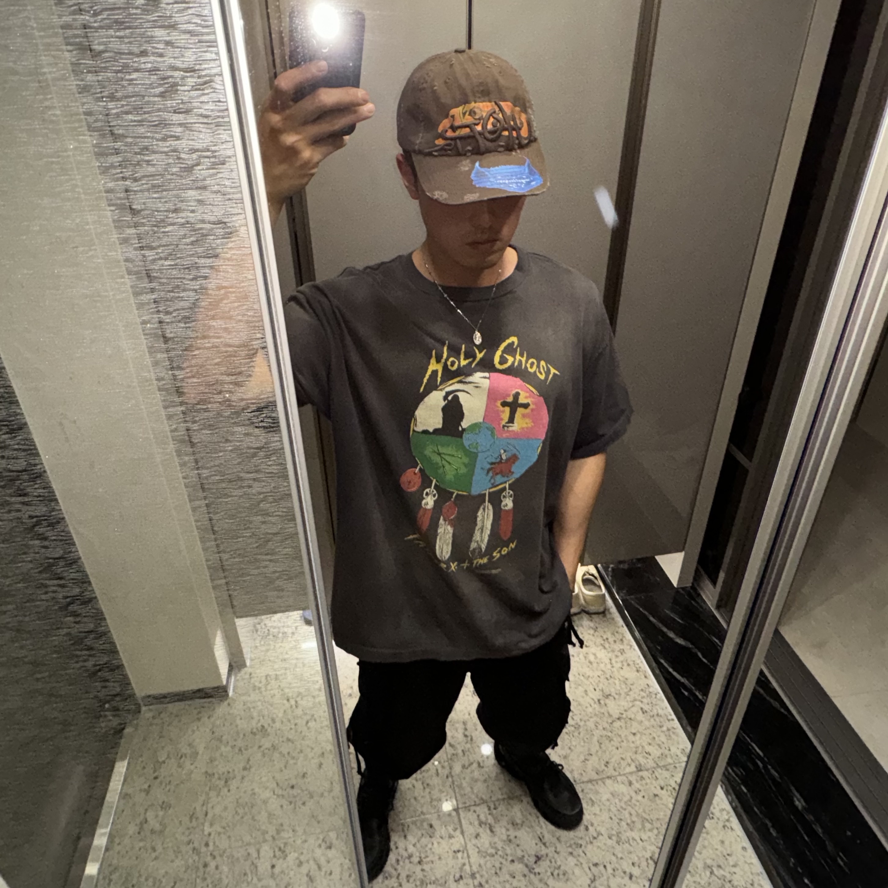 Travis Scott Utopia Telekinesis Hat Brown, Saint Mxxxxxx x Lastman Holy Ghost S/S T-Shirt Black - 24SS 착용 스타일 - 3