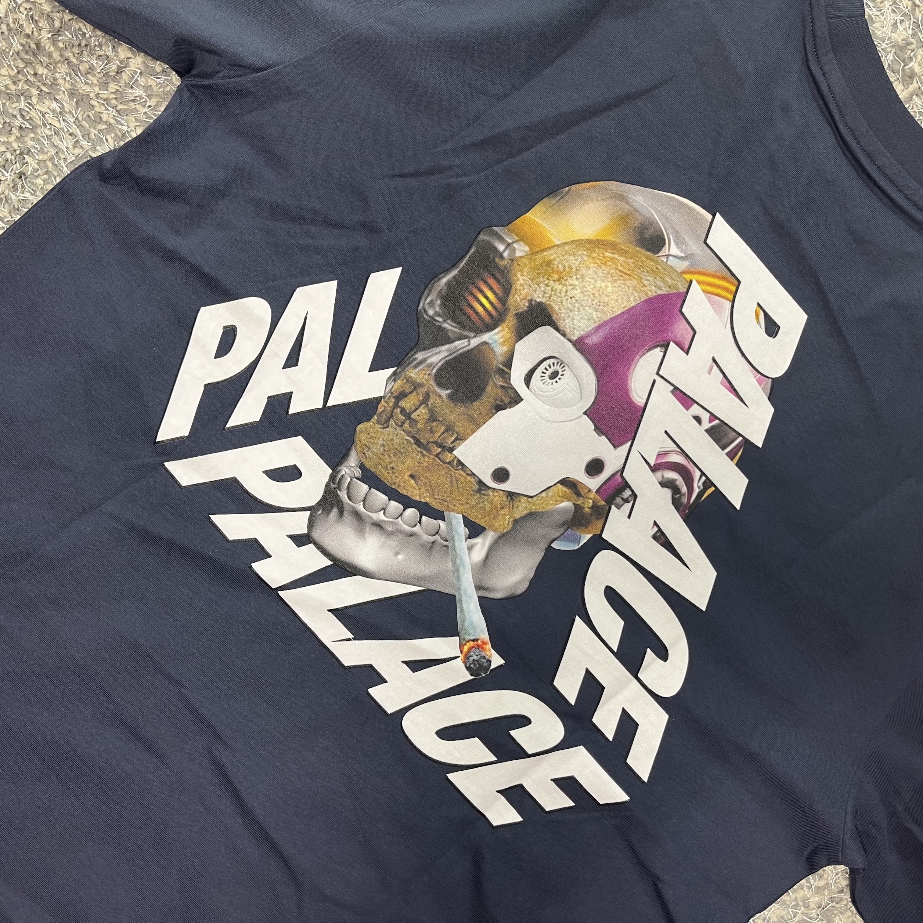 Palace Baked P-3 T-Shirt Navy - 24SS 착용 스타일 - 2