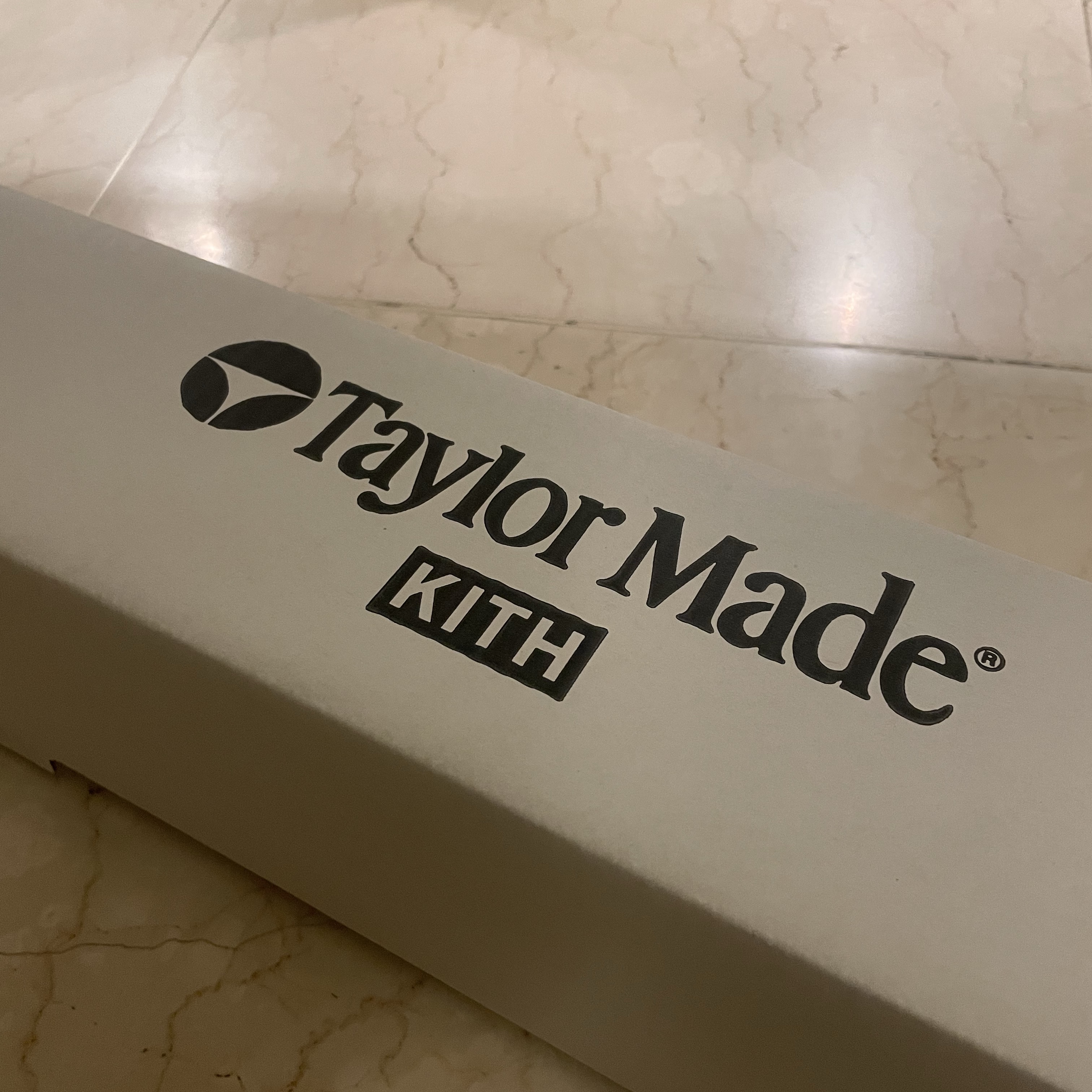 Taylormade x Kith Iron Milled Grind 3 60 Loft Wedge Black 착용 스타일 - 5