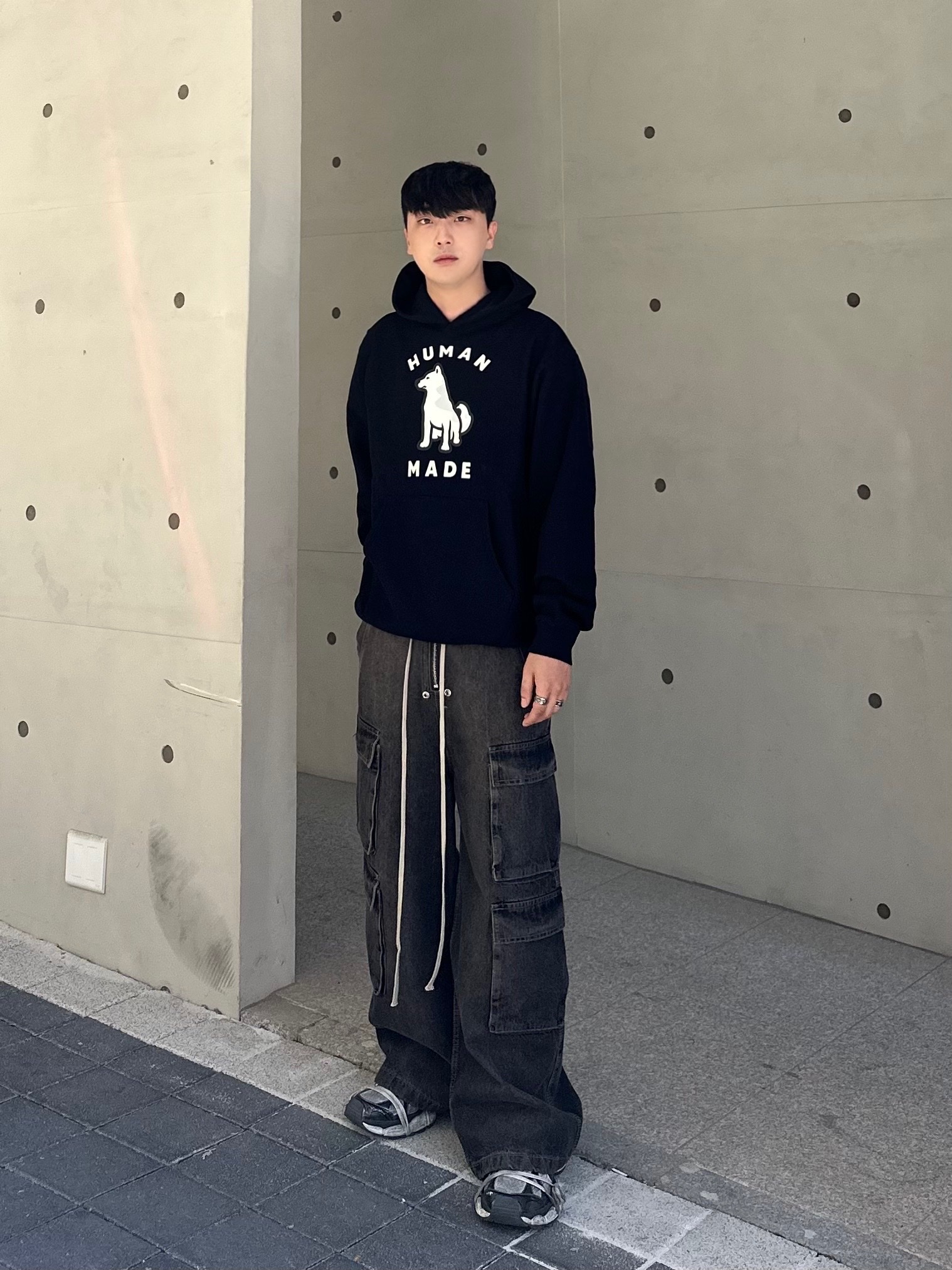 Balenciaga 3XL Sneakers Grey White Red, Human Made Worksout 20th Anniversary Jindo Dog Heavt Weight Hoodie Black 착용 스타일 - 1