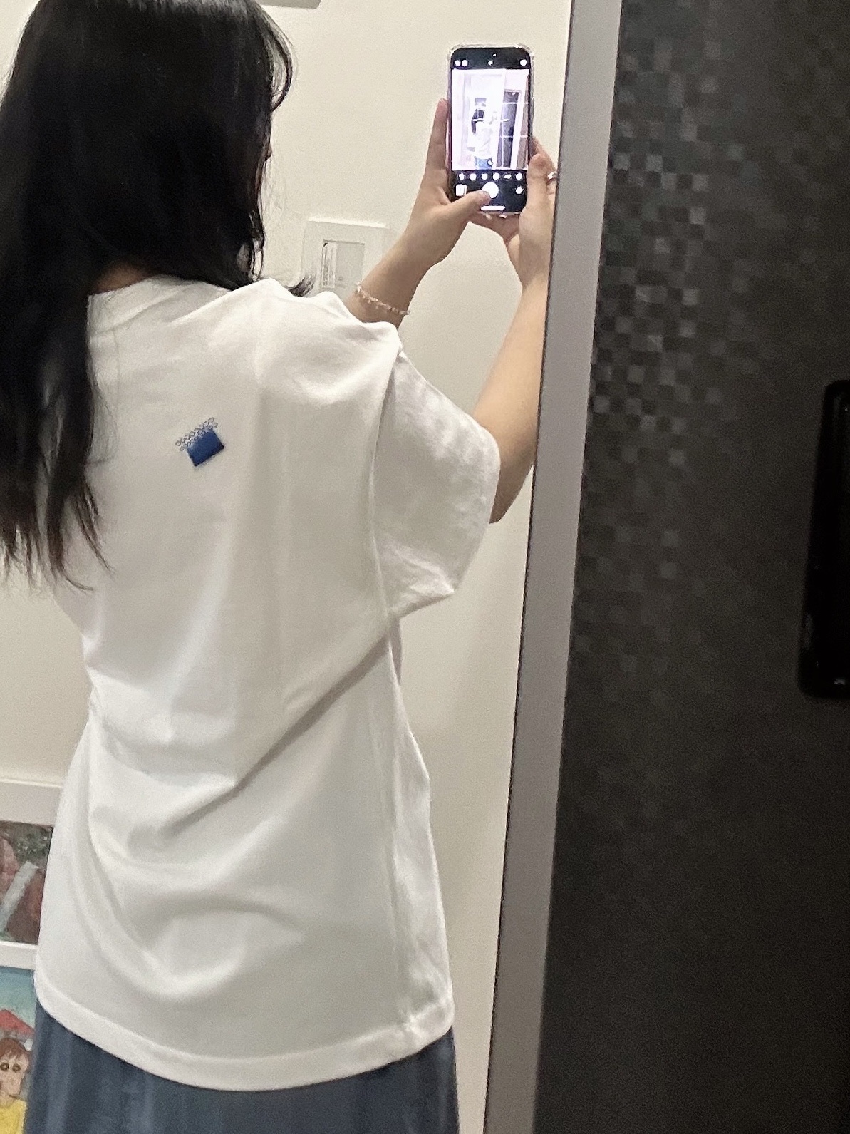 Ader Error Azure T-Shirt Off White, New Balance 530 Steel Grey 착용 스타일 - 3