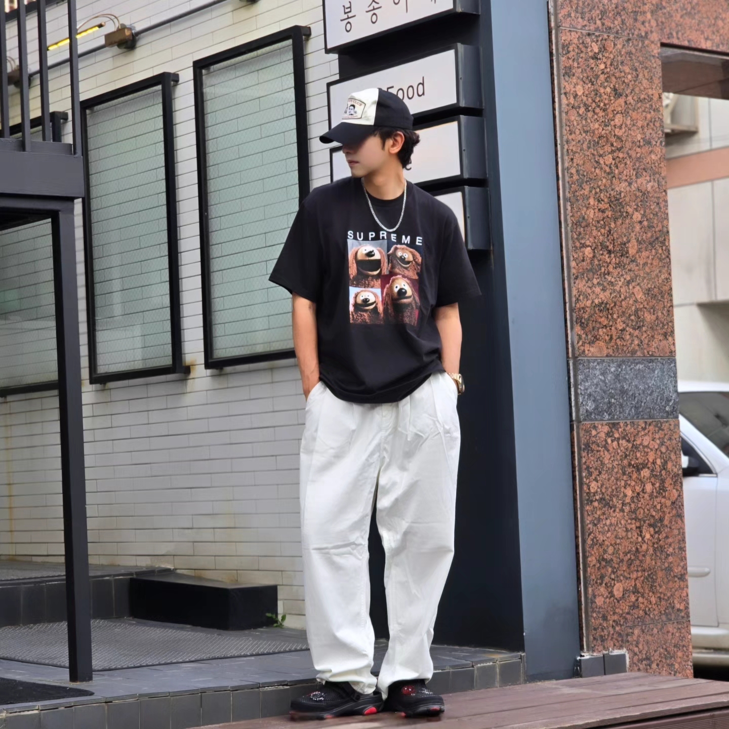 Supreme Rowlf T-Shirt Black - 24SS, Crocs x Staple Classic All Terrain Clog Black 착용 스타일 - 9