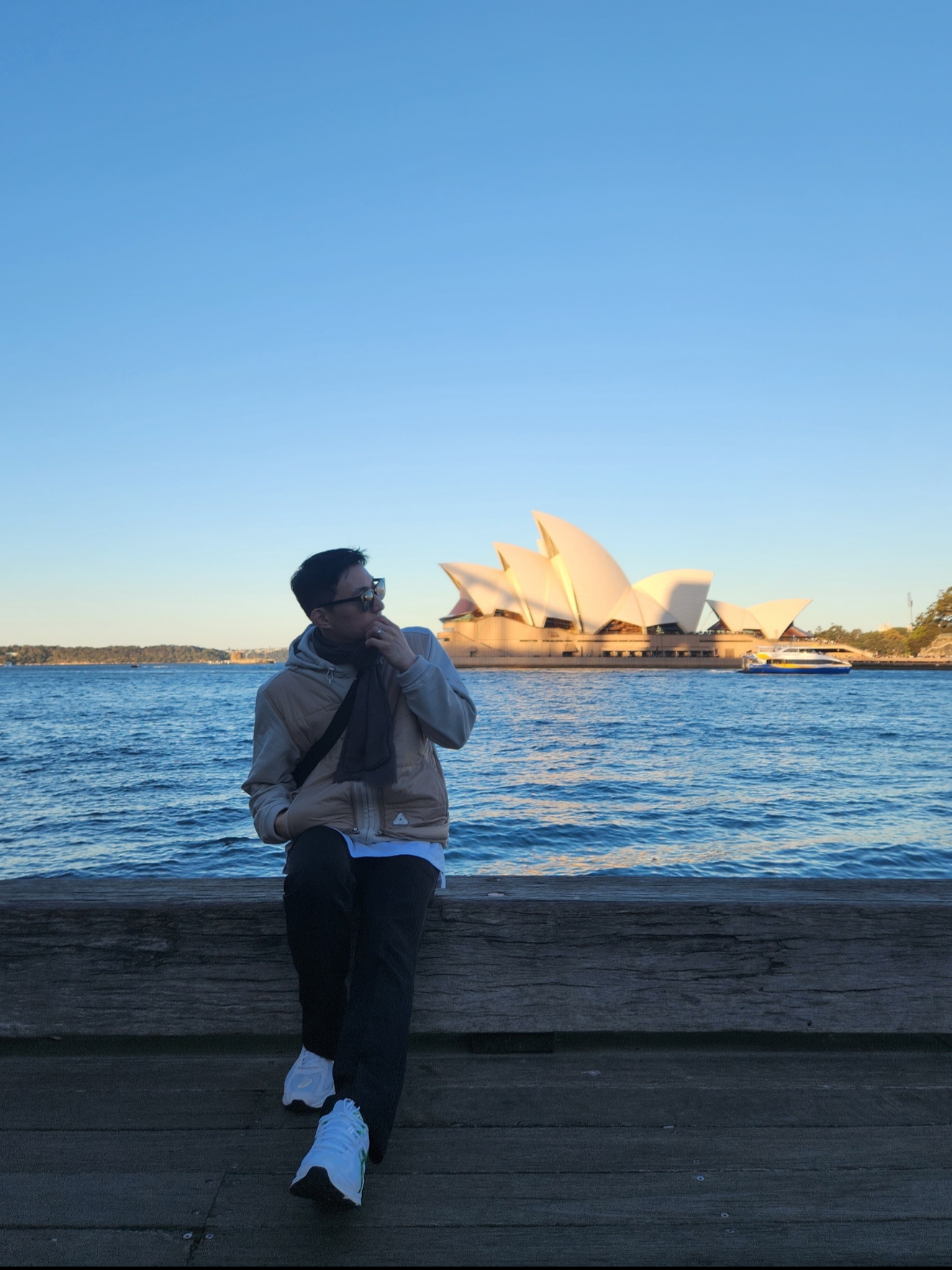 Palace Tactical Zip Hood Bone - 23SS 착용 스타일 - 1