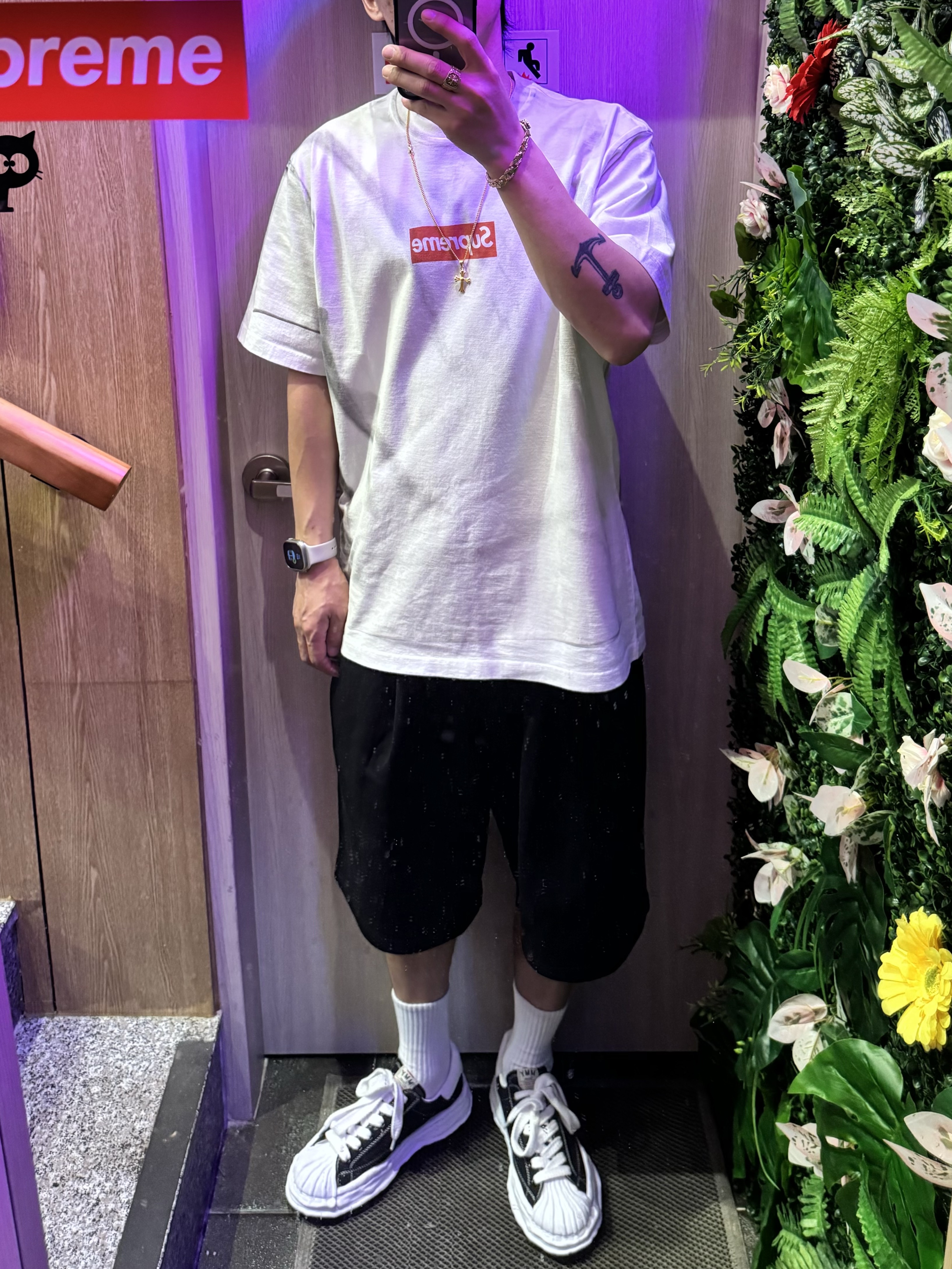 Supreme x MM6 Maison Margiela Box Logo T-Shirt White - 24SS, Maison Mihara Yasuhiro Blakey OG Sole Canvas Low-top Sneakers Black White 착용 스타일