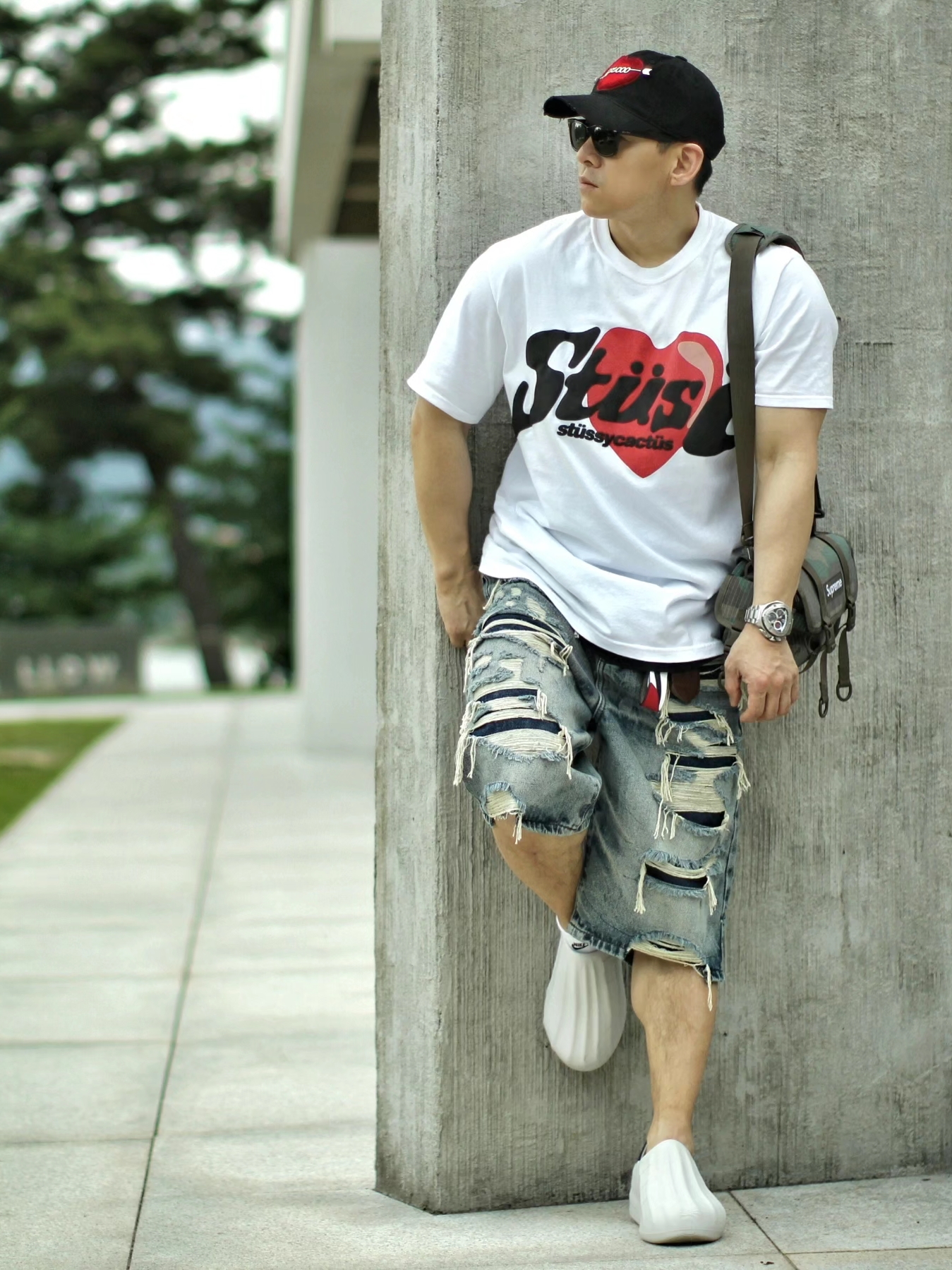 Stussy x Cactus Plant Flea Market Heart T-Shirt, Supreme Fat Tip Jacquard Denim Crusher Blue - 22SS 착용 스타일 - 2