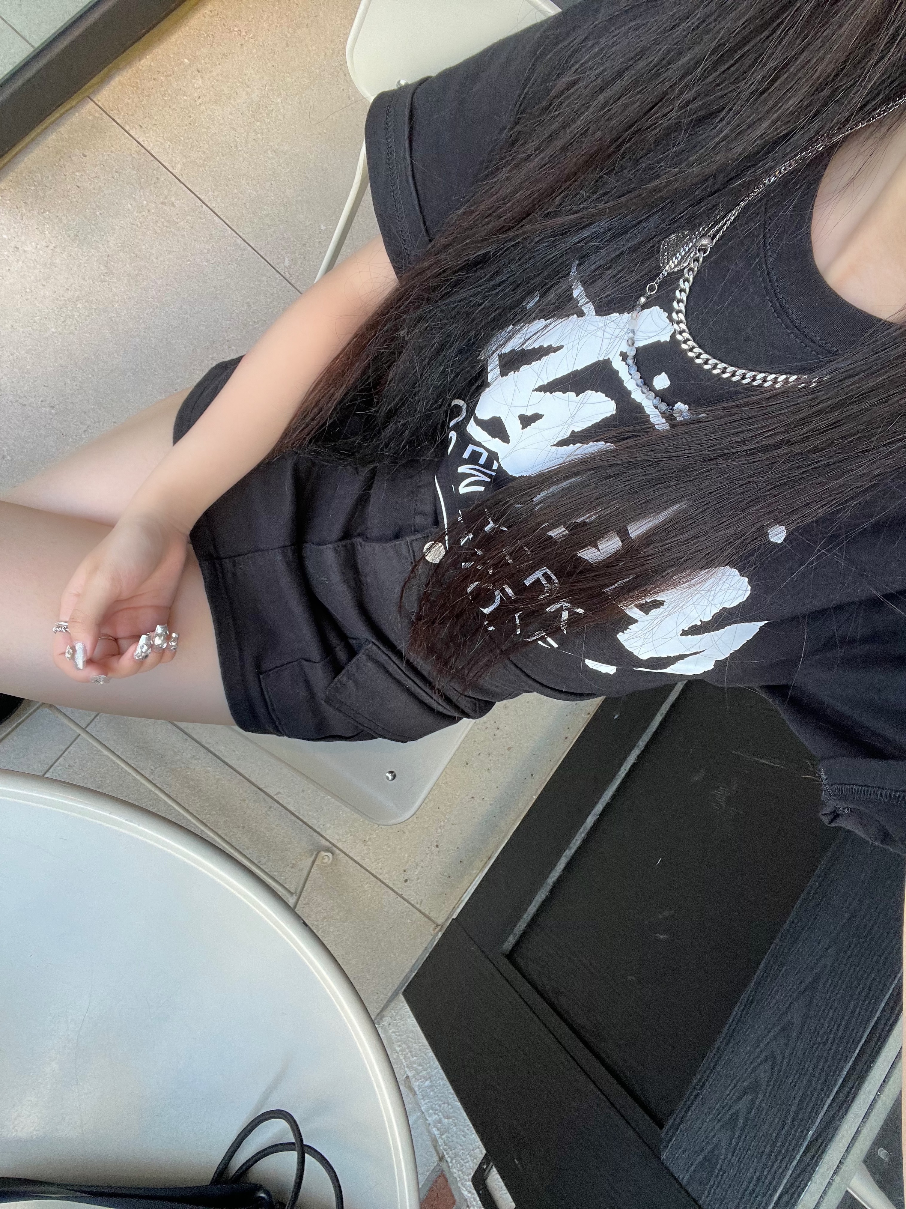 Stussy World Tour T-Shirt Black 2023, Stussy World Tour T-Shirt Black 2024,2025 착용 스타일 - 2