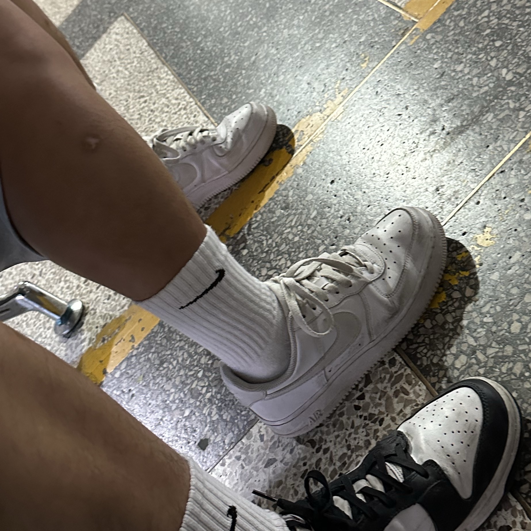 Nike Air Force 1 '07 Low White 착용 스타일
