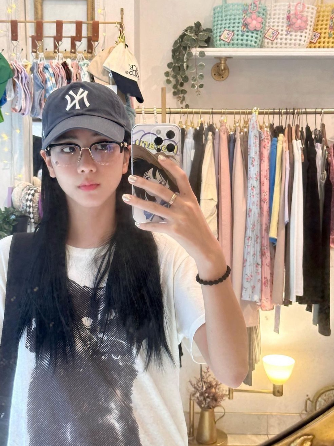Gentle Monster Karl C1 Translucent, JTO Originals Ace High Brown Gradient 착용 스타일 - 3