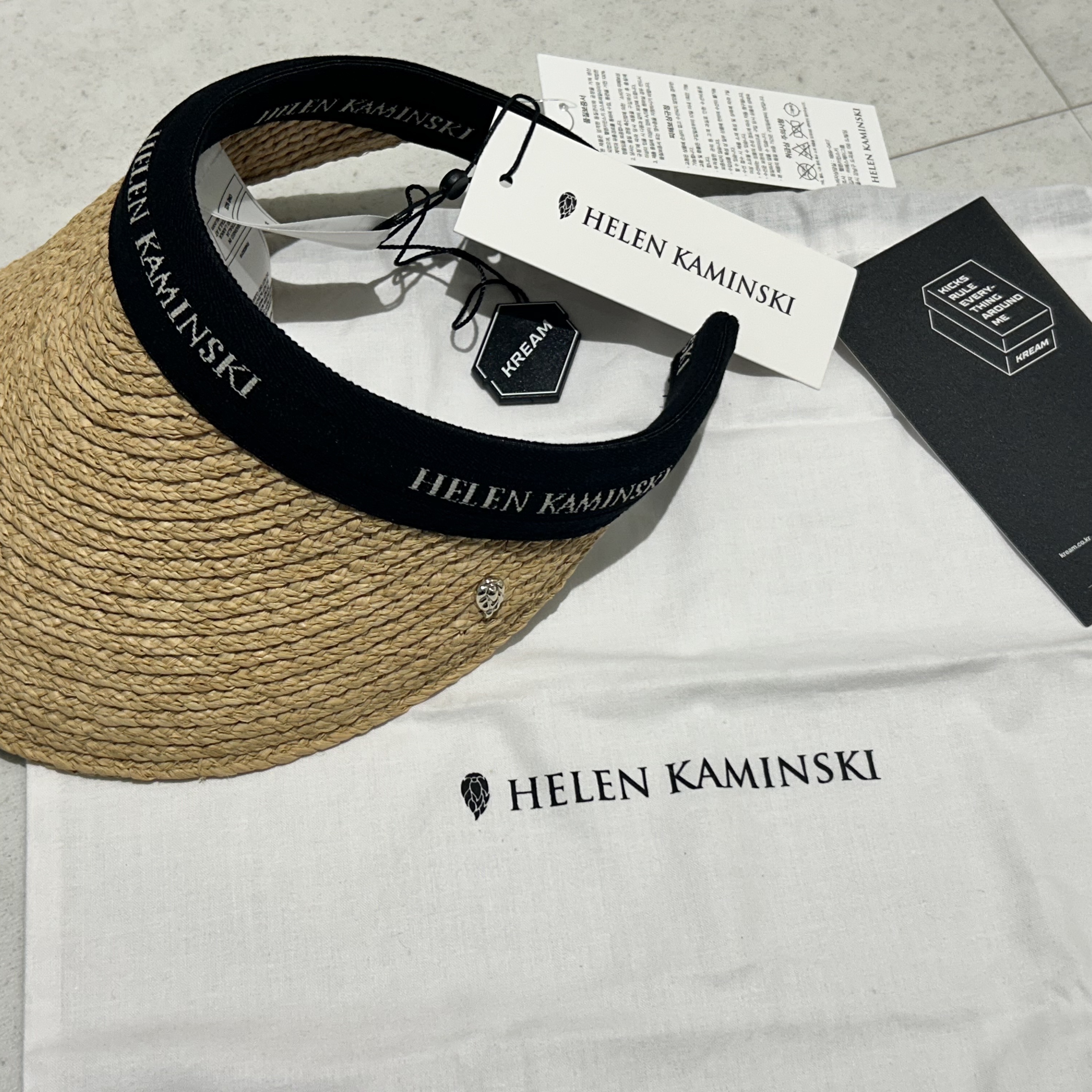 (W) Helen Kaminski Bianca Natural Black Logo 착용 스타일