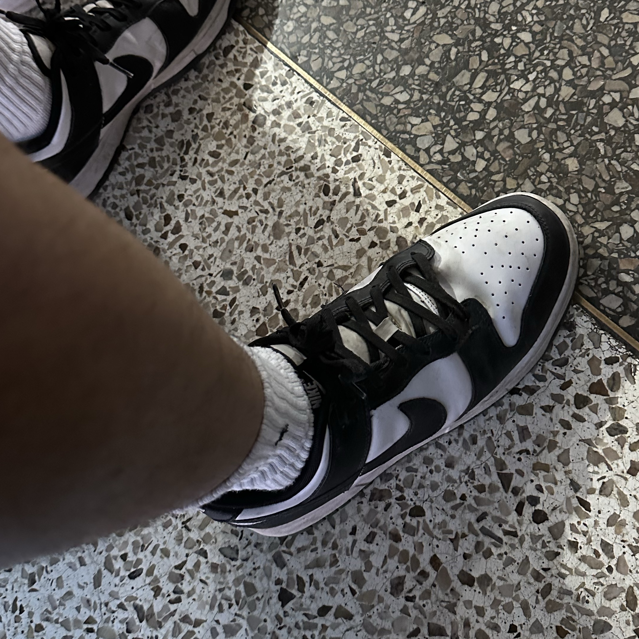Nike Dunk Low Retro Black 착용 스타일