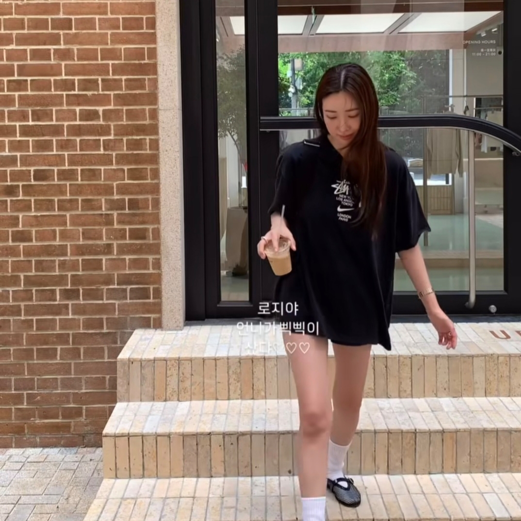 Nike x Stussy WT T-Shirt Black - Asia, Puma x Open Yy Speedcat Prairie Tan Matte Silver 착용 스타일 - 1