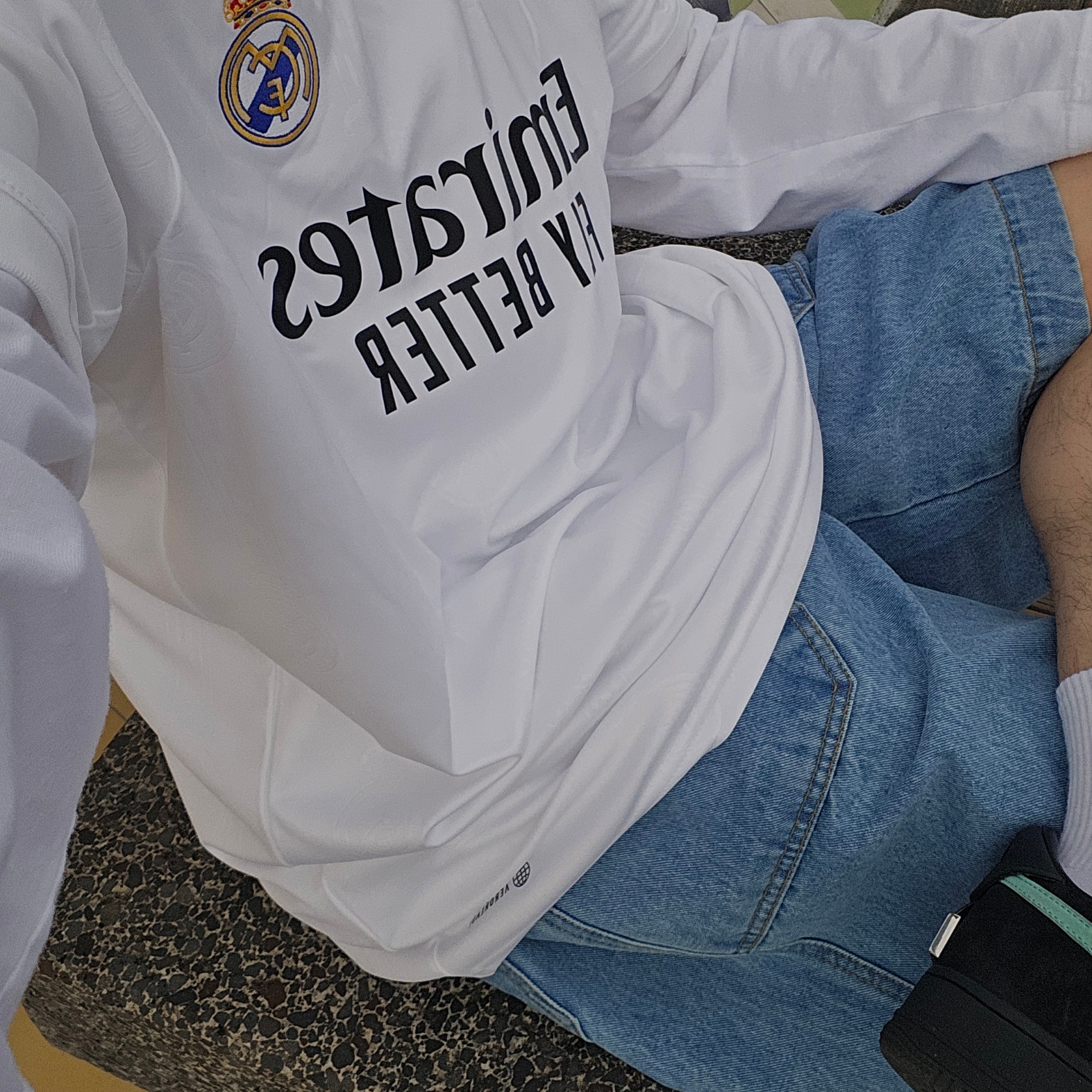 Adidas Real Madrid 2022/23 Home Jersey White - US Sizing (Non Marking Ver.), Nike x Tiffany & Co. Air Force 1 Low SP 1837 착용 스타일 - 1