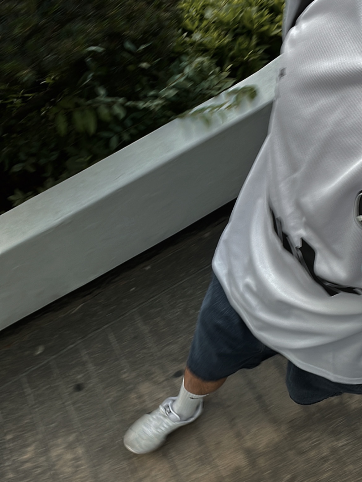 Nike BRSB White Black 착용 스타일
