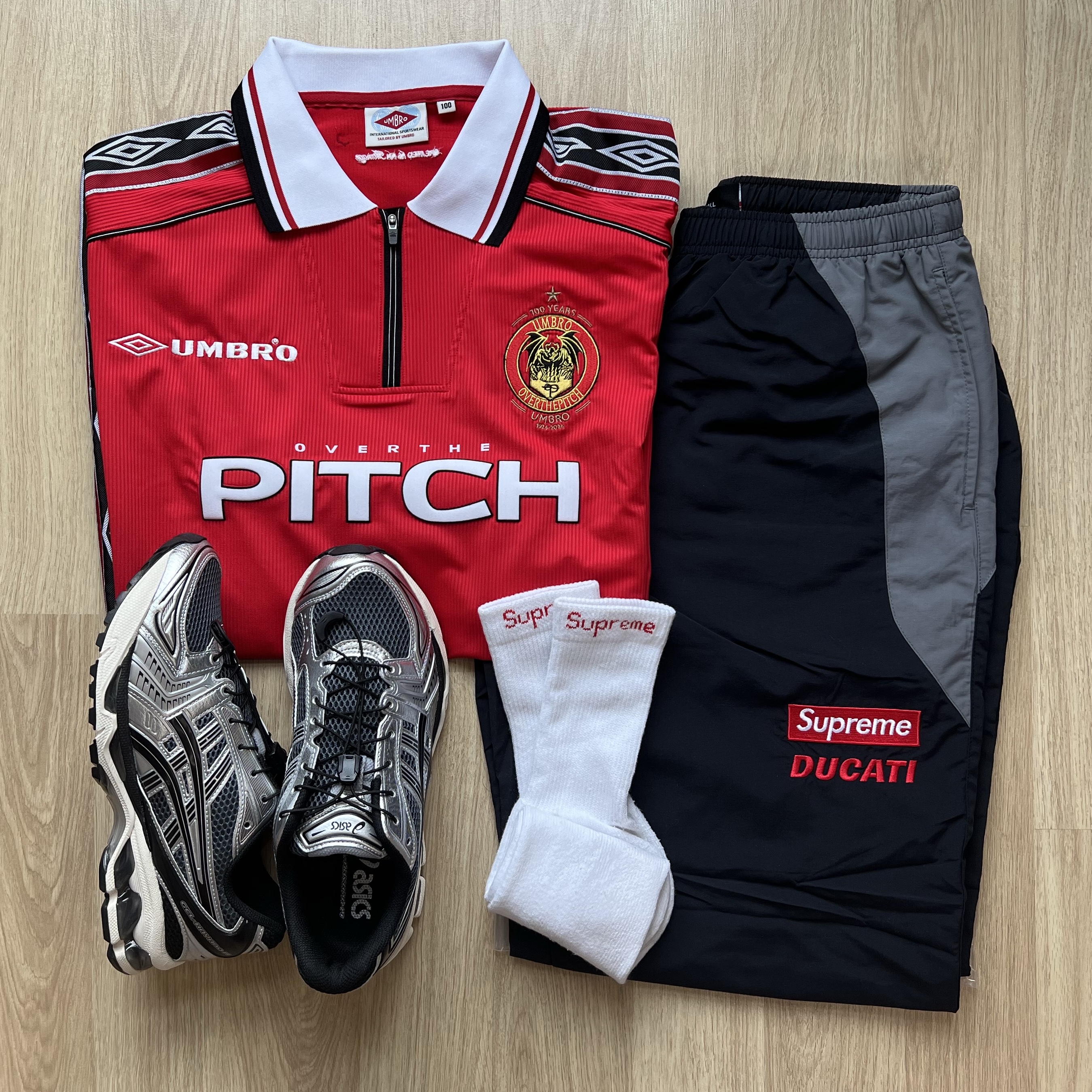 Supreme x Ducati Track Pants Black - 24SS, Over The Pitch x Umbro 100th Anniversary Homage Football Jersey 착용 스타일