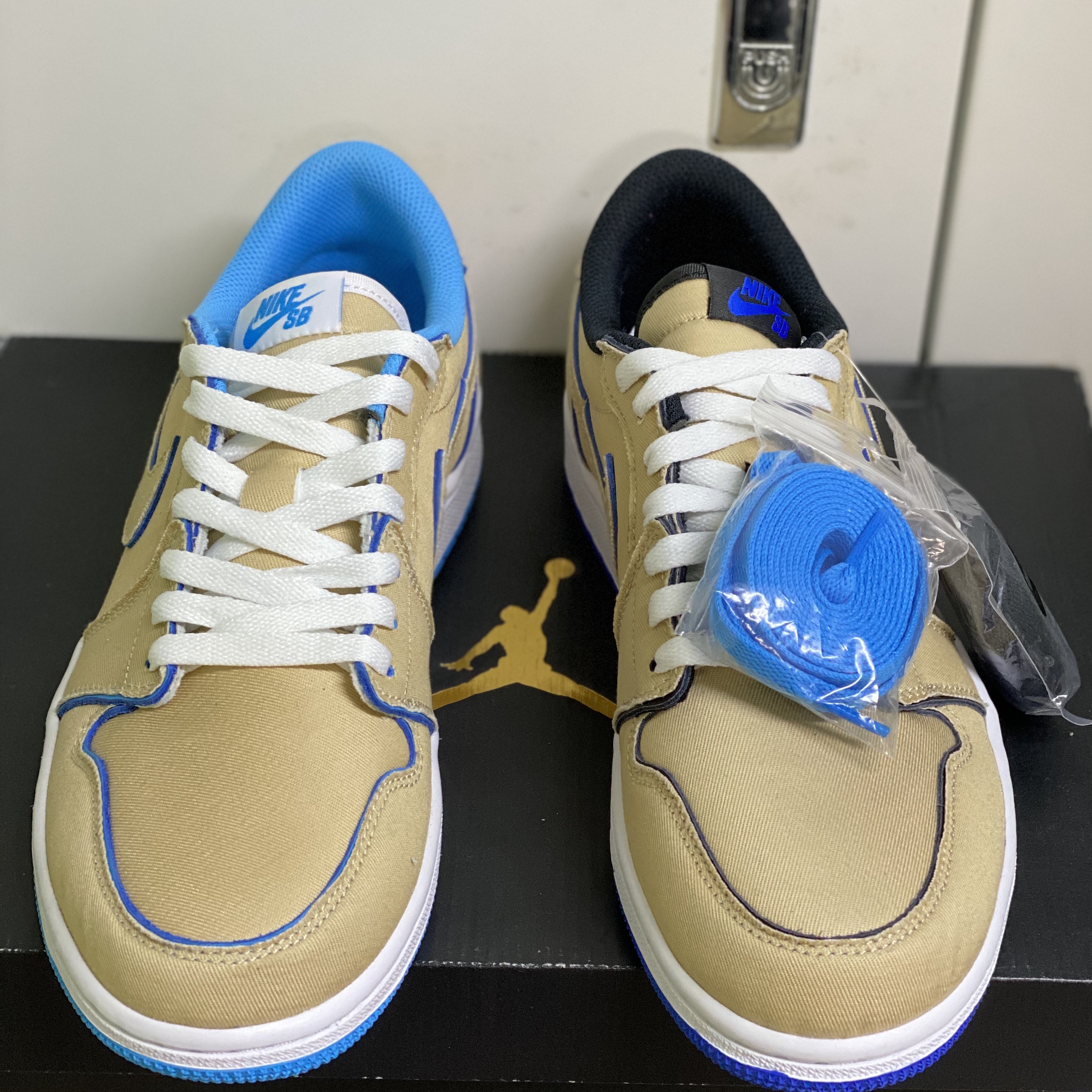 Jordan 1 x Lance Mountain Low SB QS Desert Ore 착용 스타일 - 1