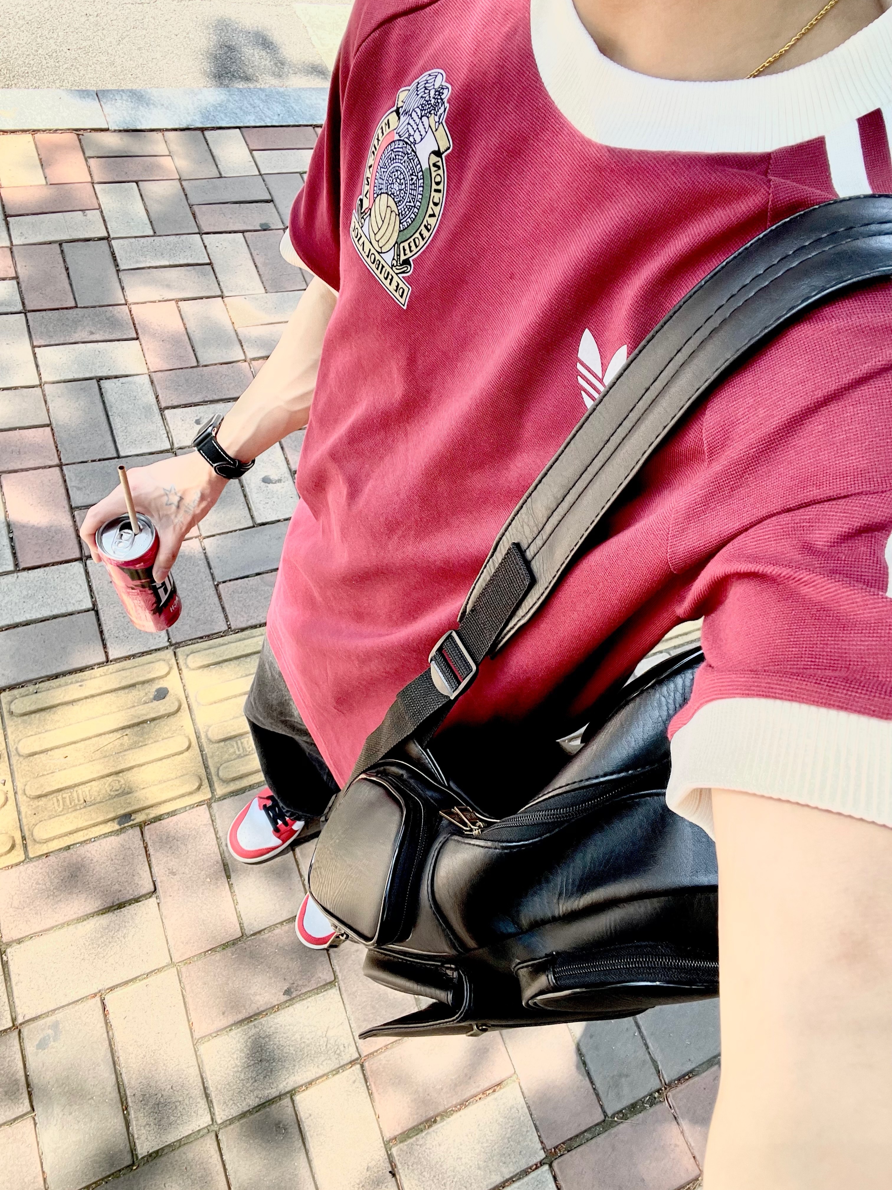 Adidas Mexico Adicolor 3S T-Shirt Noble Maroon - KR Sizing, Apple Watch SE 2023 44mm GPS Midnight Aluminium Case with Sport Band S/M Midnight (Korean Ver.) 착용 스타일