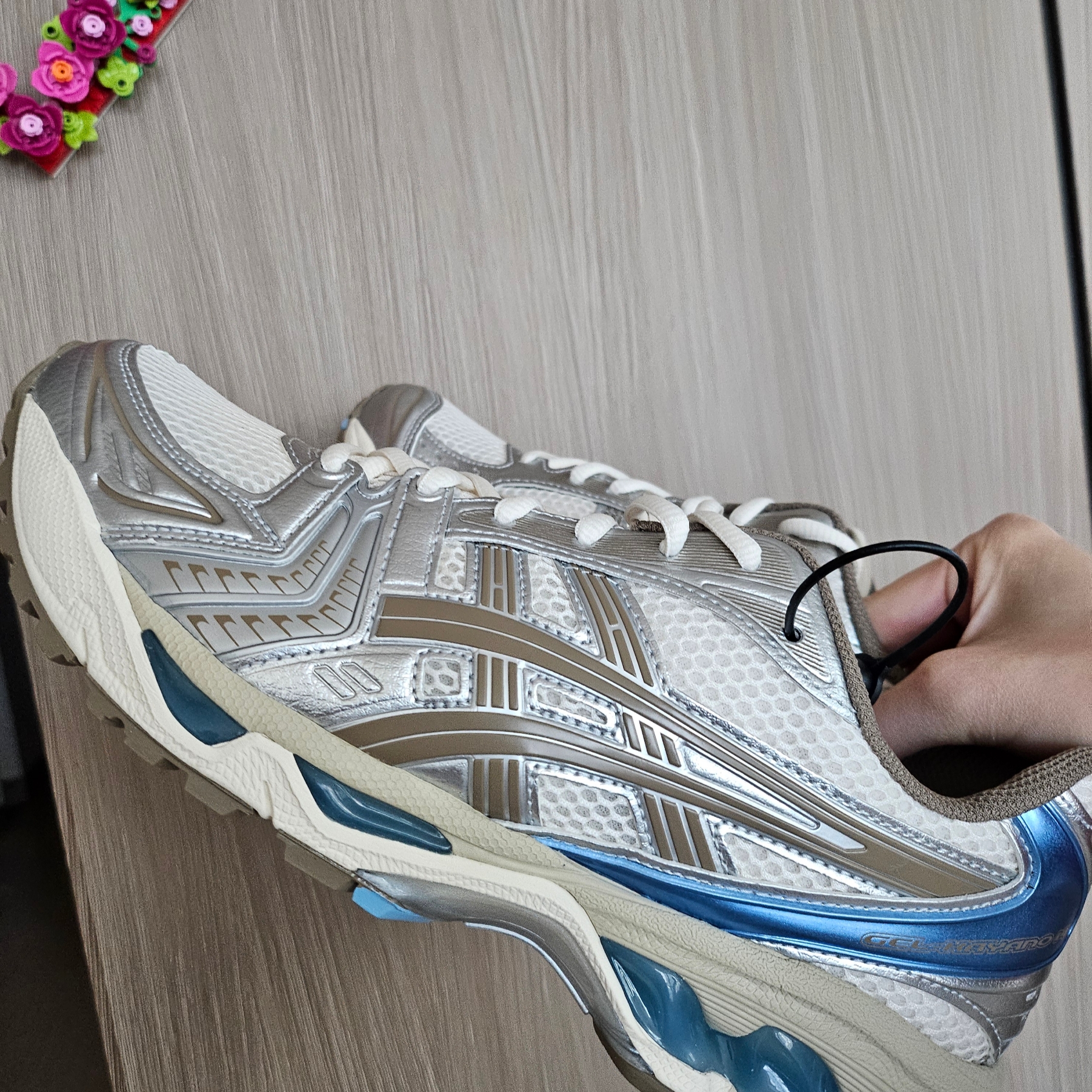 (W) Asics Gel-Kayano 14 Cream Pepper 착용 스타일