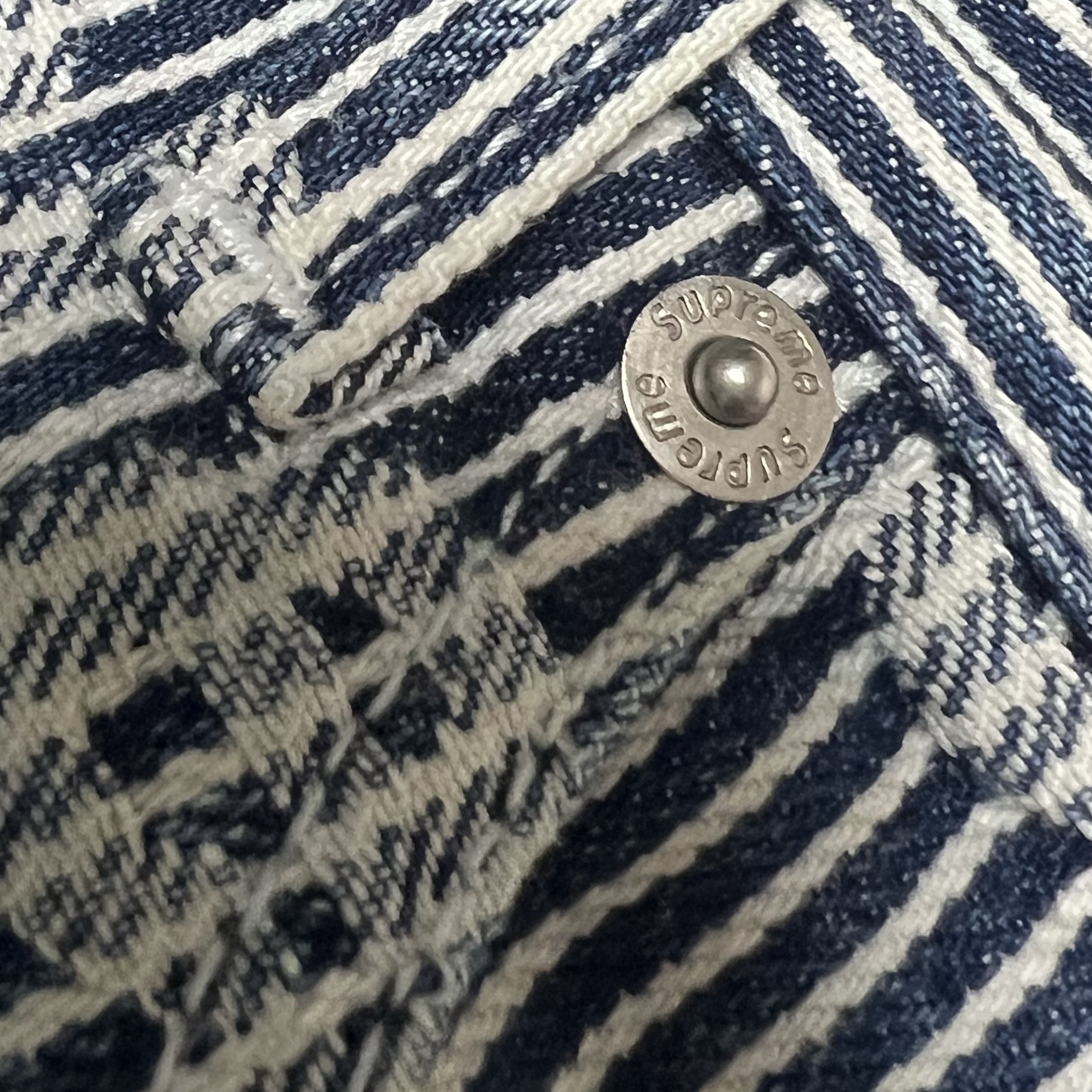 Supreme Denim Painter Pants Stripe - 24SS 착용 스타일 - 2