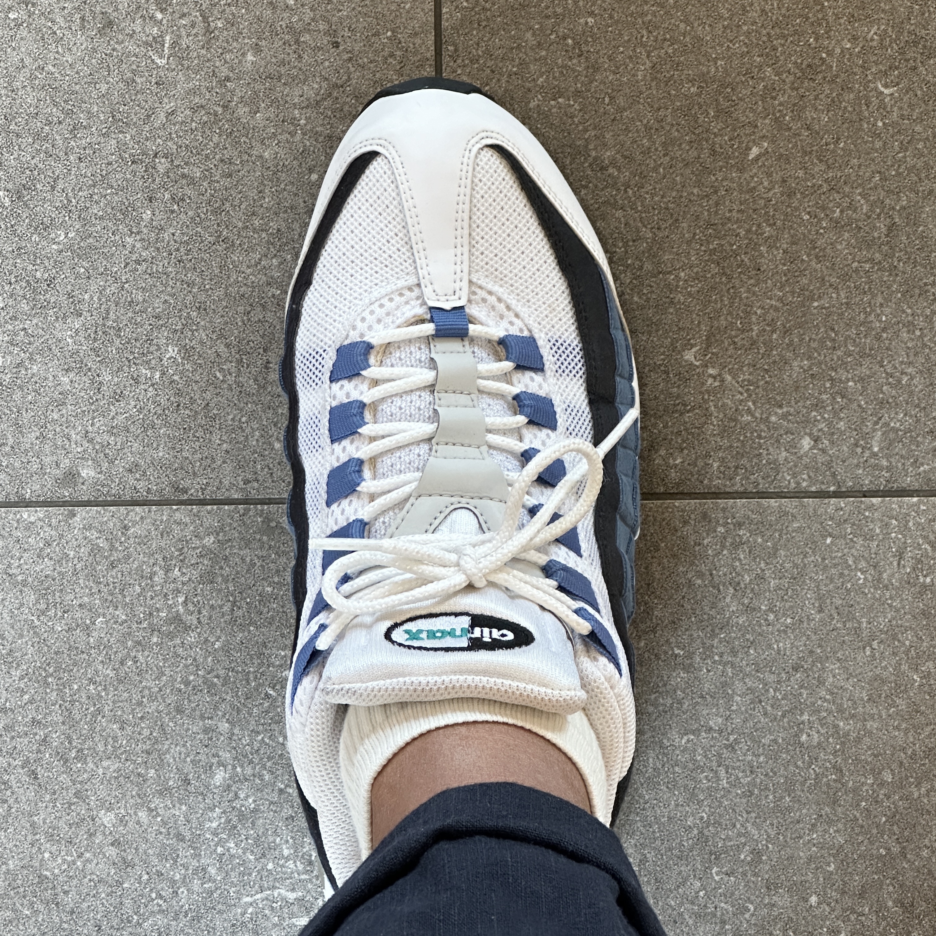 Nike Air Max 95 White Slate Blue 착용 스타일