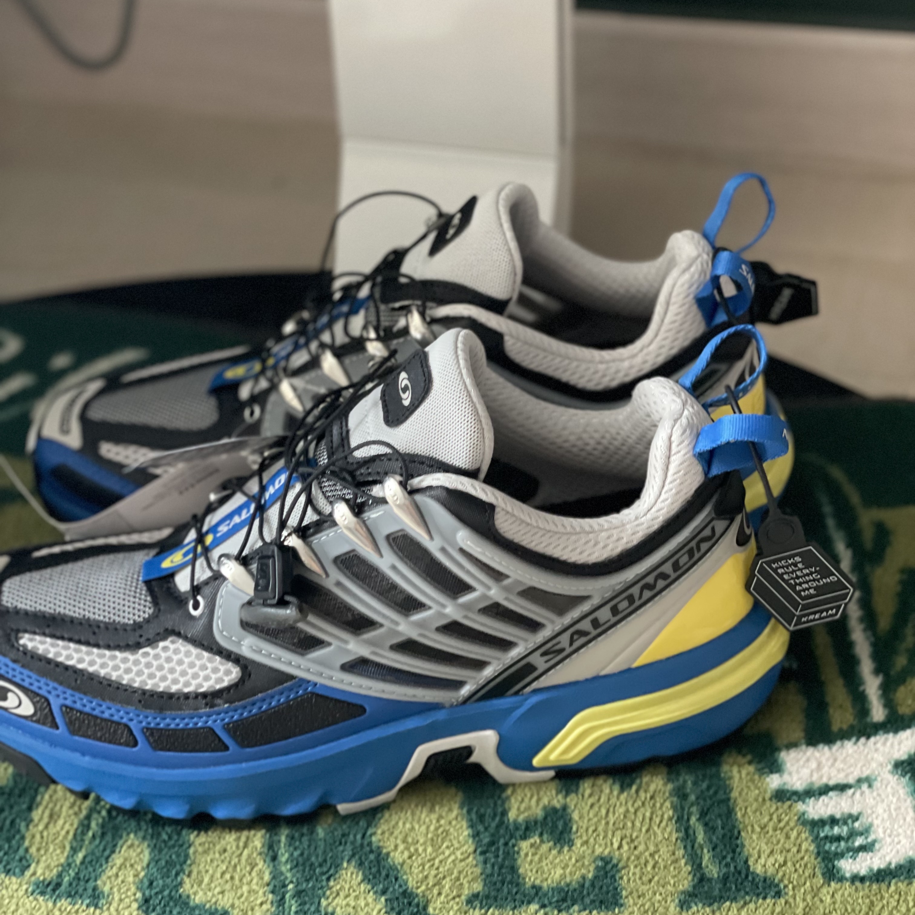 Salomon ACS Pro Lapis Blue Black 착용 스타일