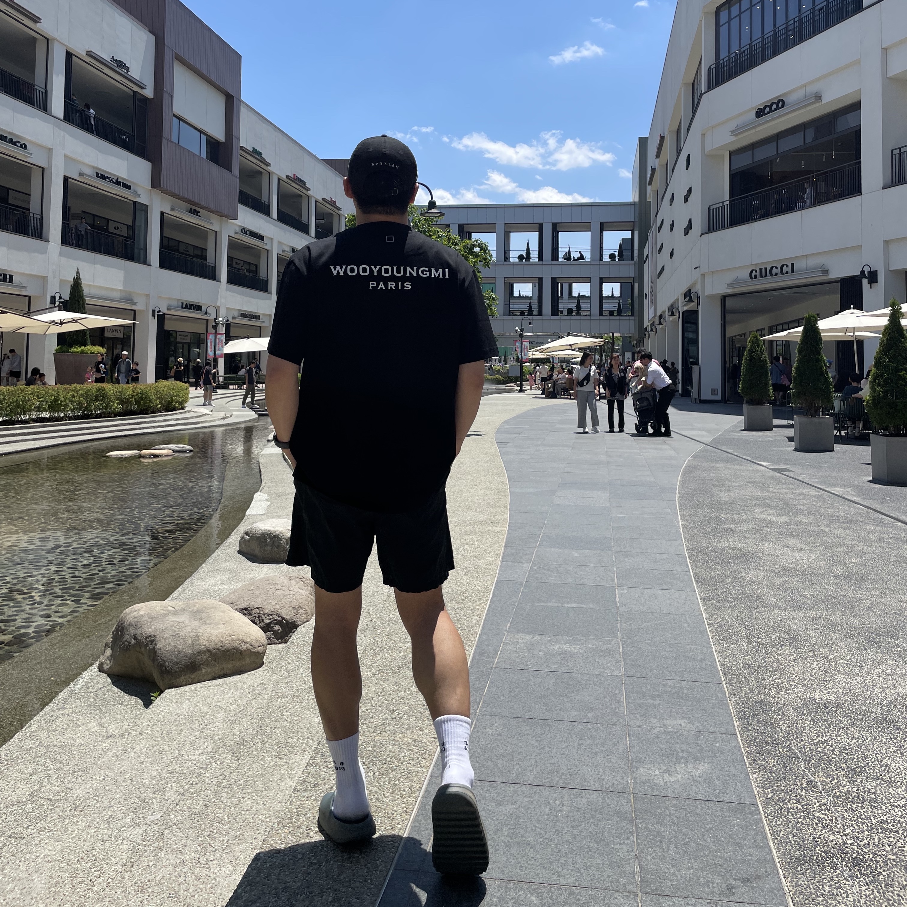 Wooyoungmi Cotton Back Logo T-Shirt Black - 24SS, Adidas Yeezy Slide Slate Marine 착용 스타일