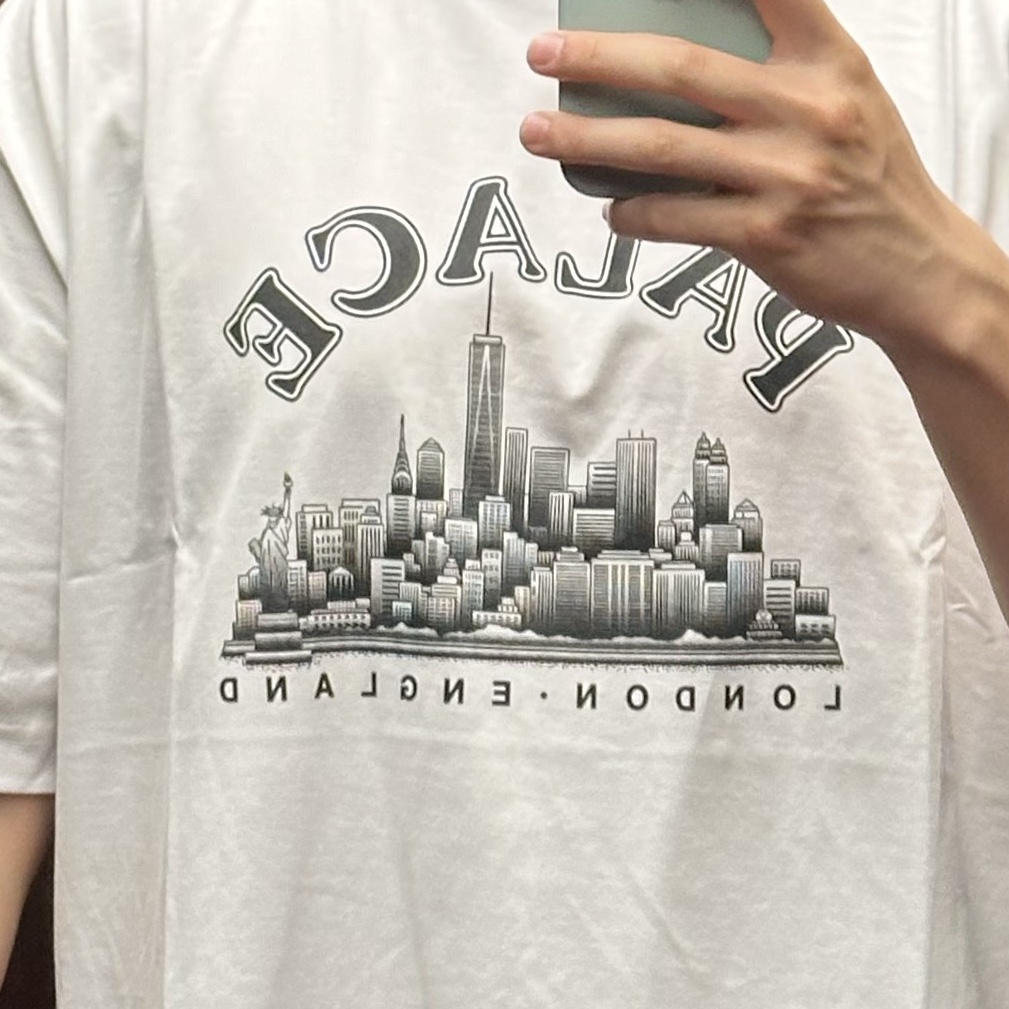 Palace Skyline T-Shirt White - 24SS 착용 스타일