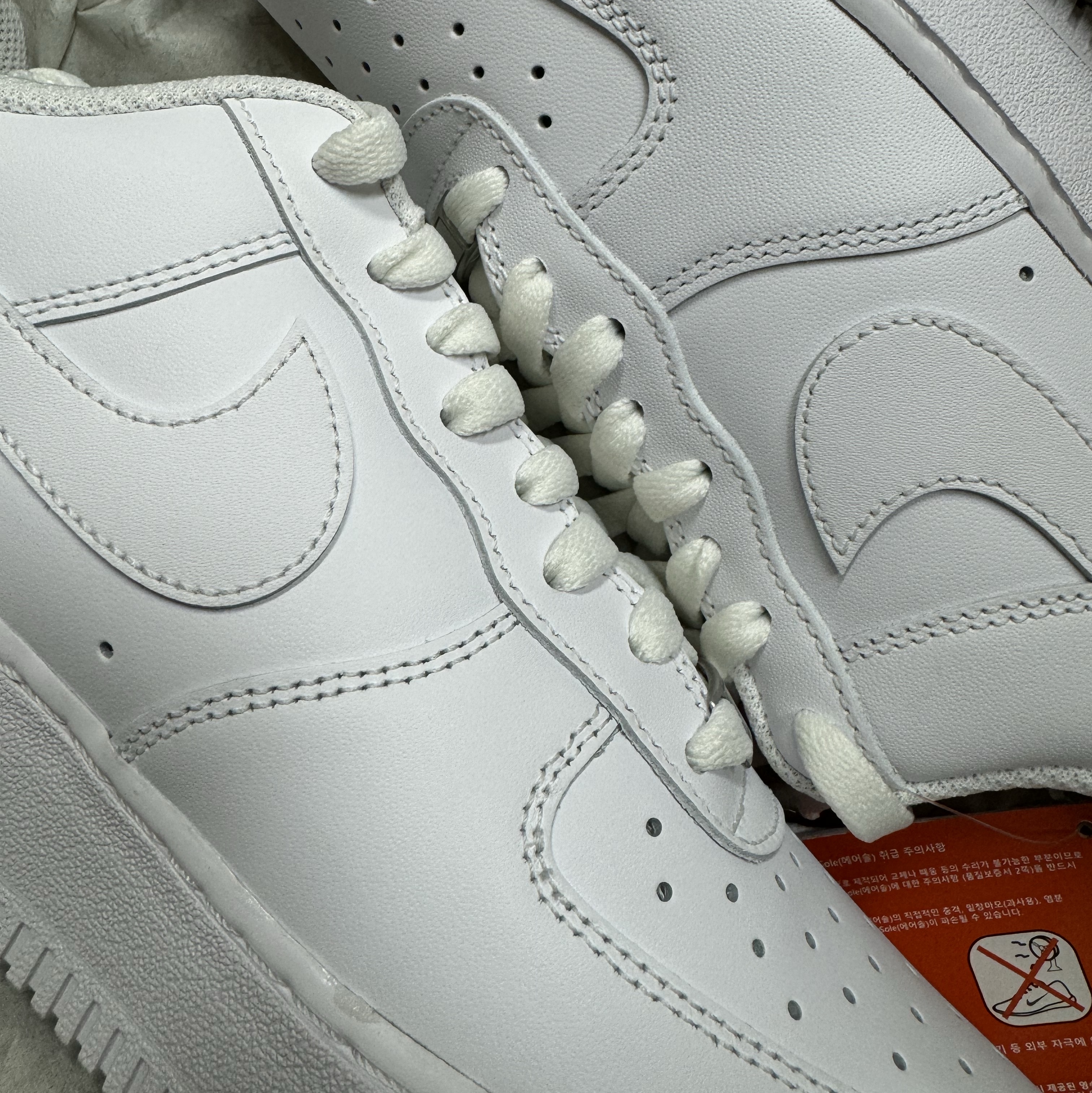 Nike Air Force 1 '07 Low White 착용 스타일