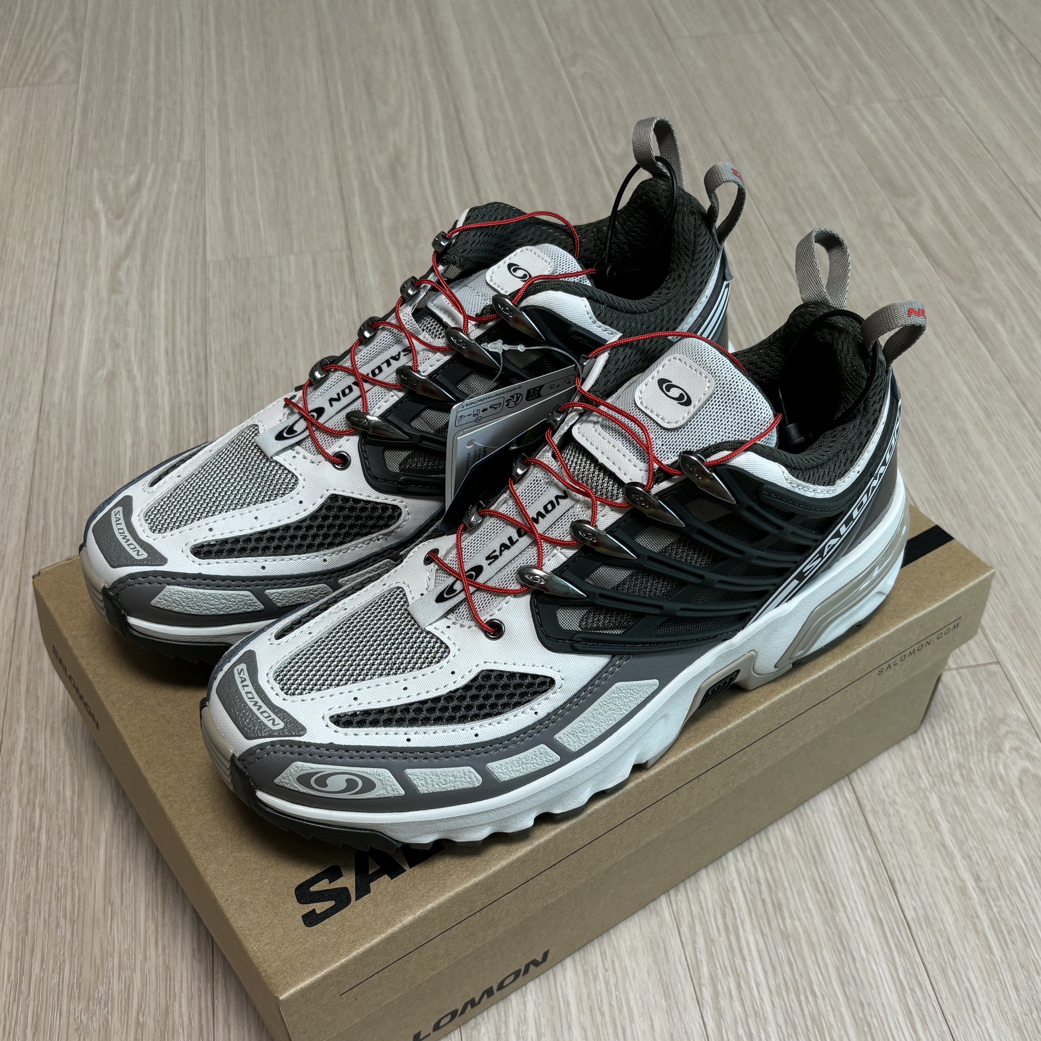 Salomon ACS Pro Beluga Vintage Khaki 착용 스타일 - 1