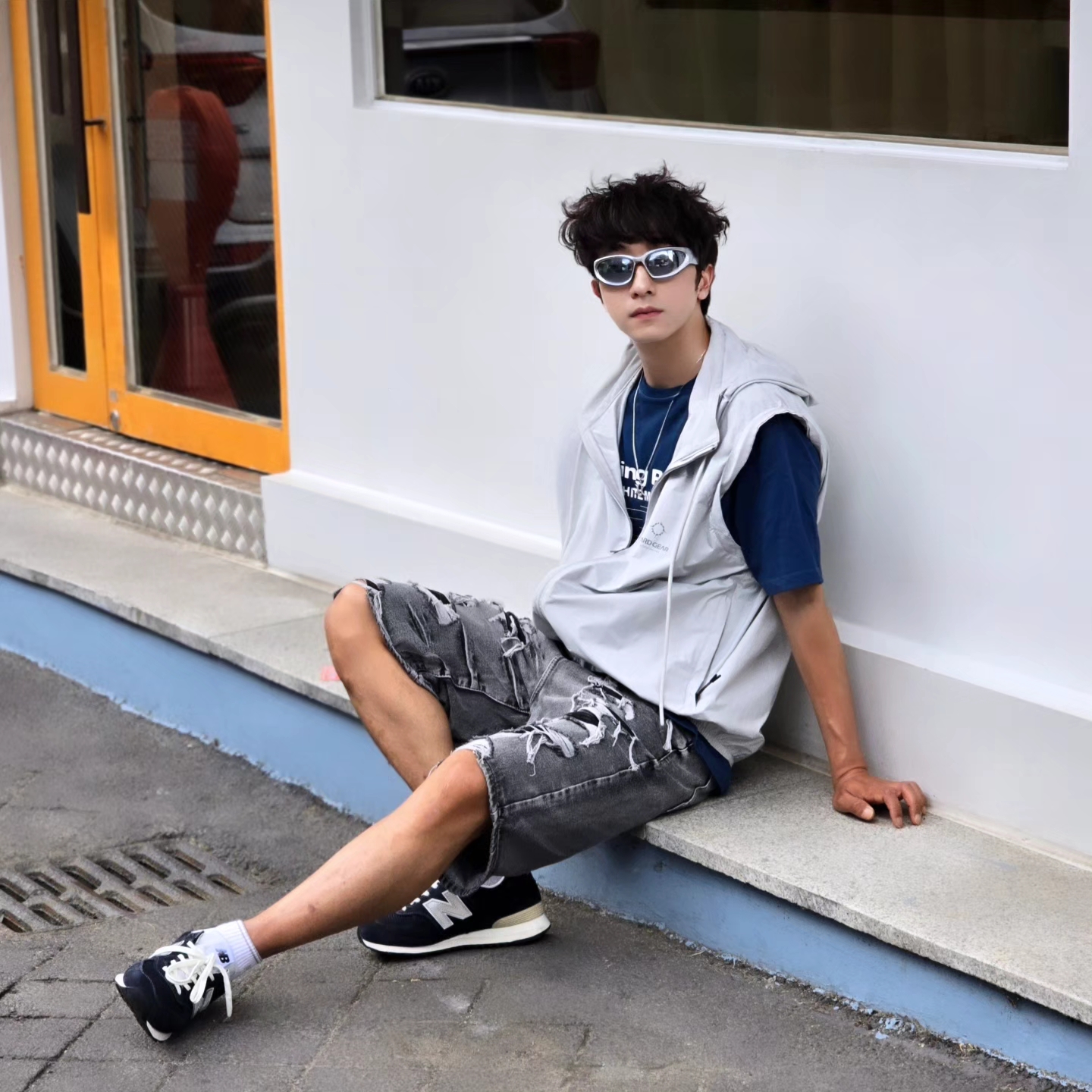 Opening Project Identity T-Shirt Blue, New Balance x Pottery 574 Premium Hard Navy 착용 스타일 - 3