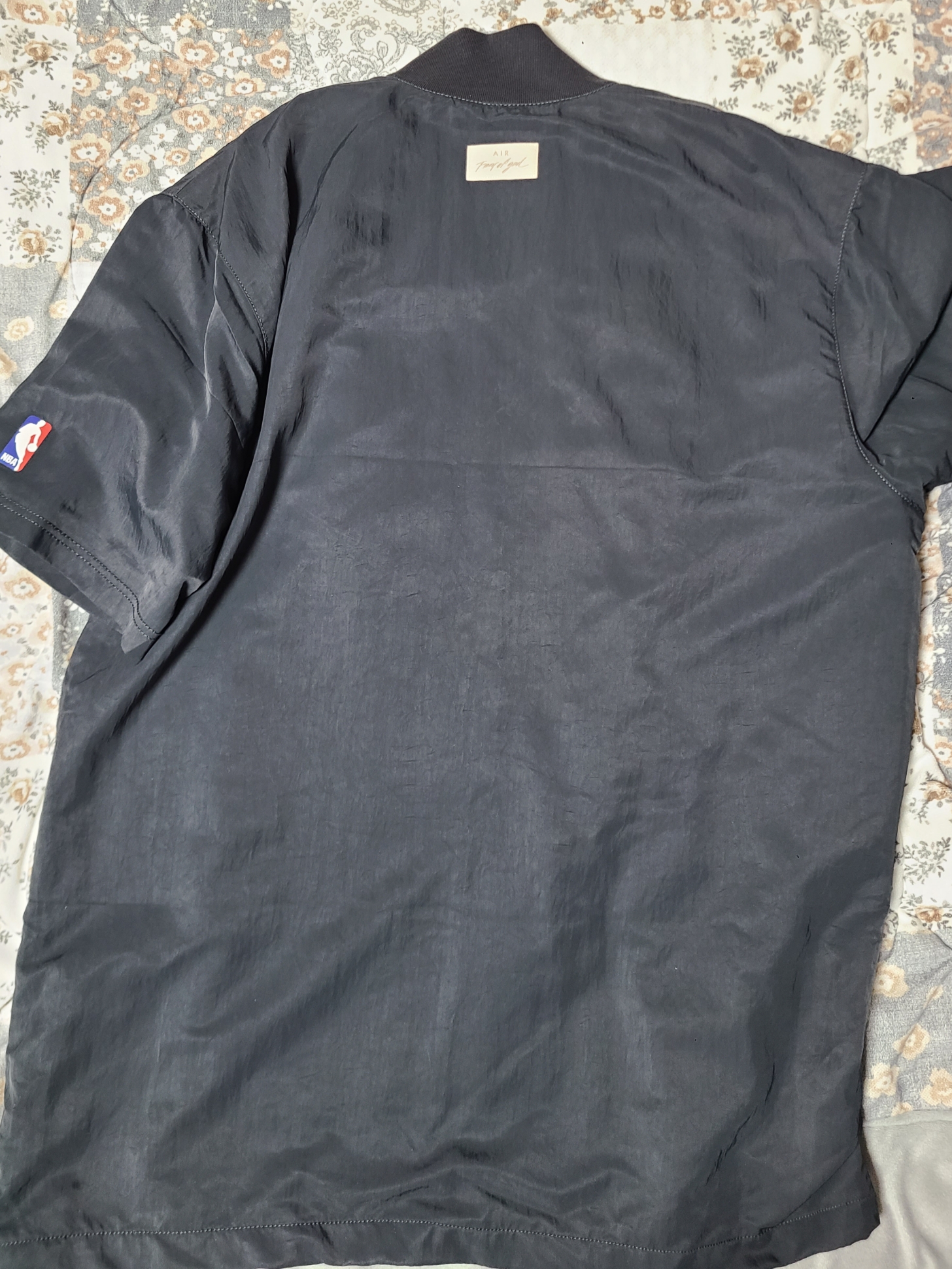 Nike x Fear of God Warm Up Top Off Noir 착용 스타일 - 3