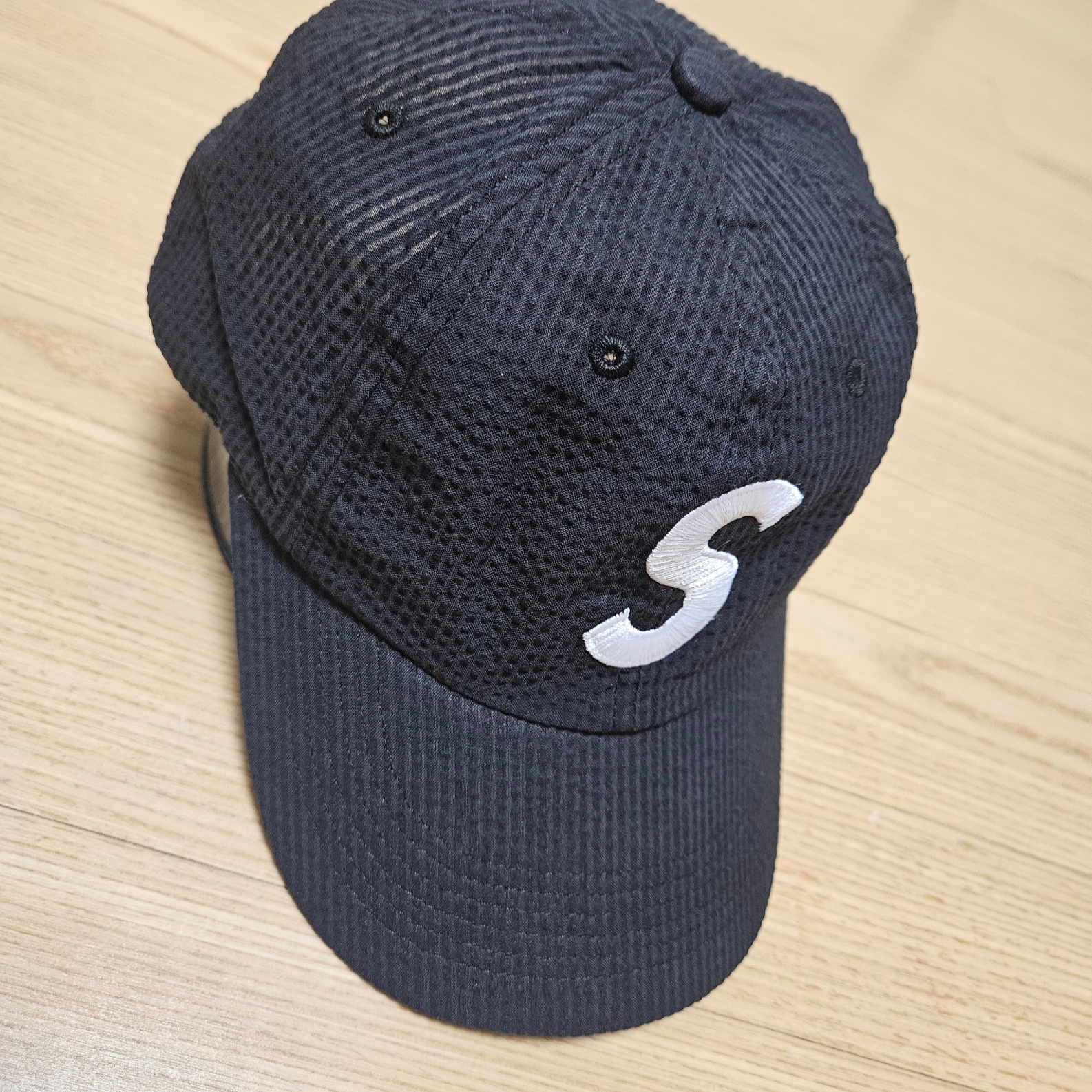 Supreme Seersucker S Logo 6-Panel Black - 24SS 착용 스타일 - 2