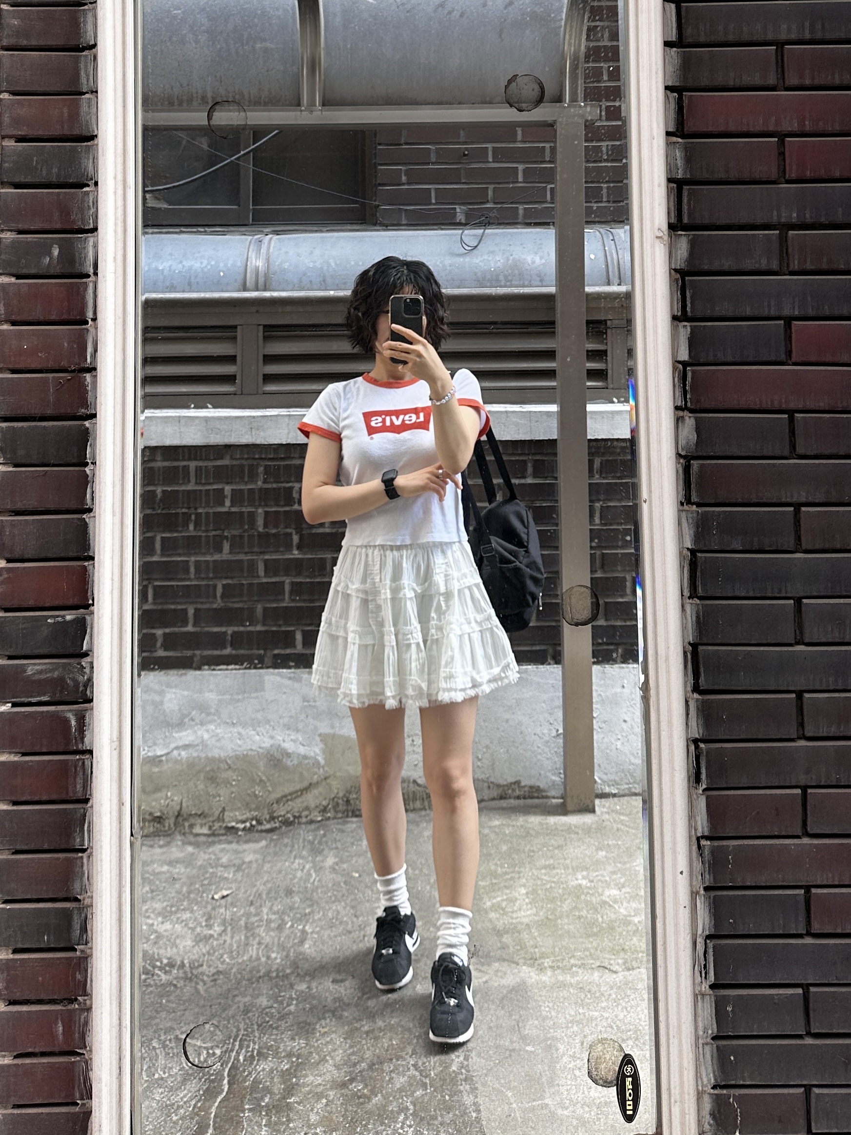 (W) Nike Cortez Black and White, Jansport Half Pint Mini Backpack Black 착용 스타일