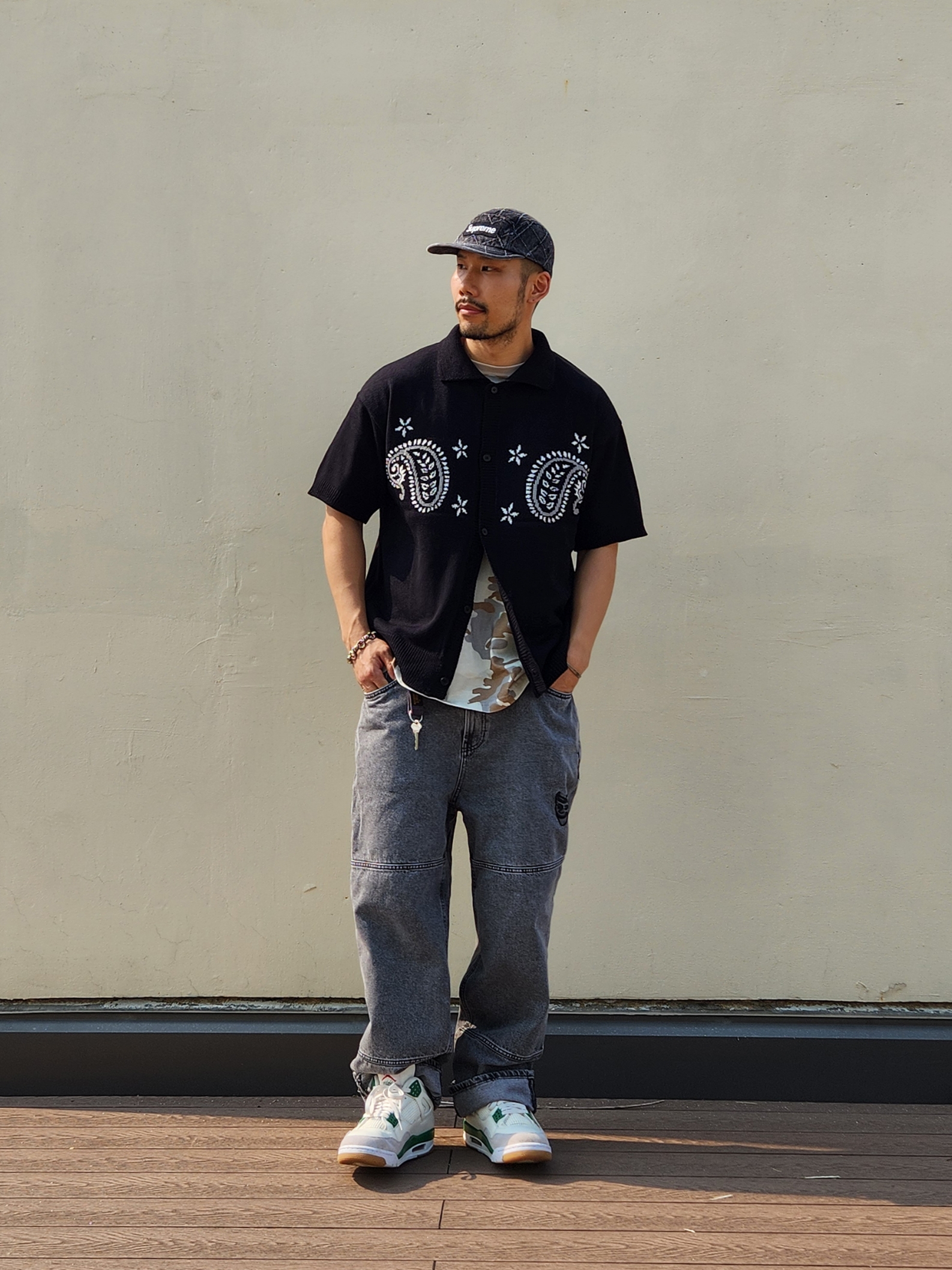 Supreme Punched Denim Camp Cap Black - 23FW, Jordan 4 x Nike SB Retro SP Pine Green 착용 스타일 - 3
