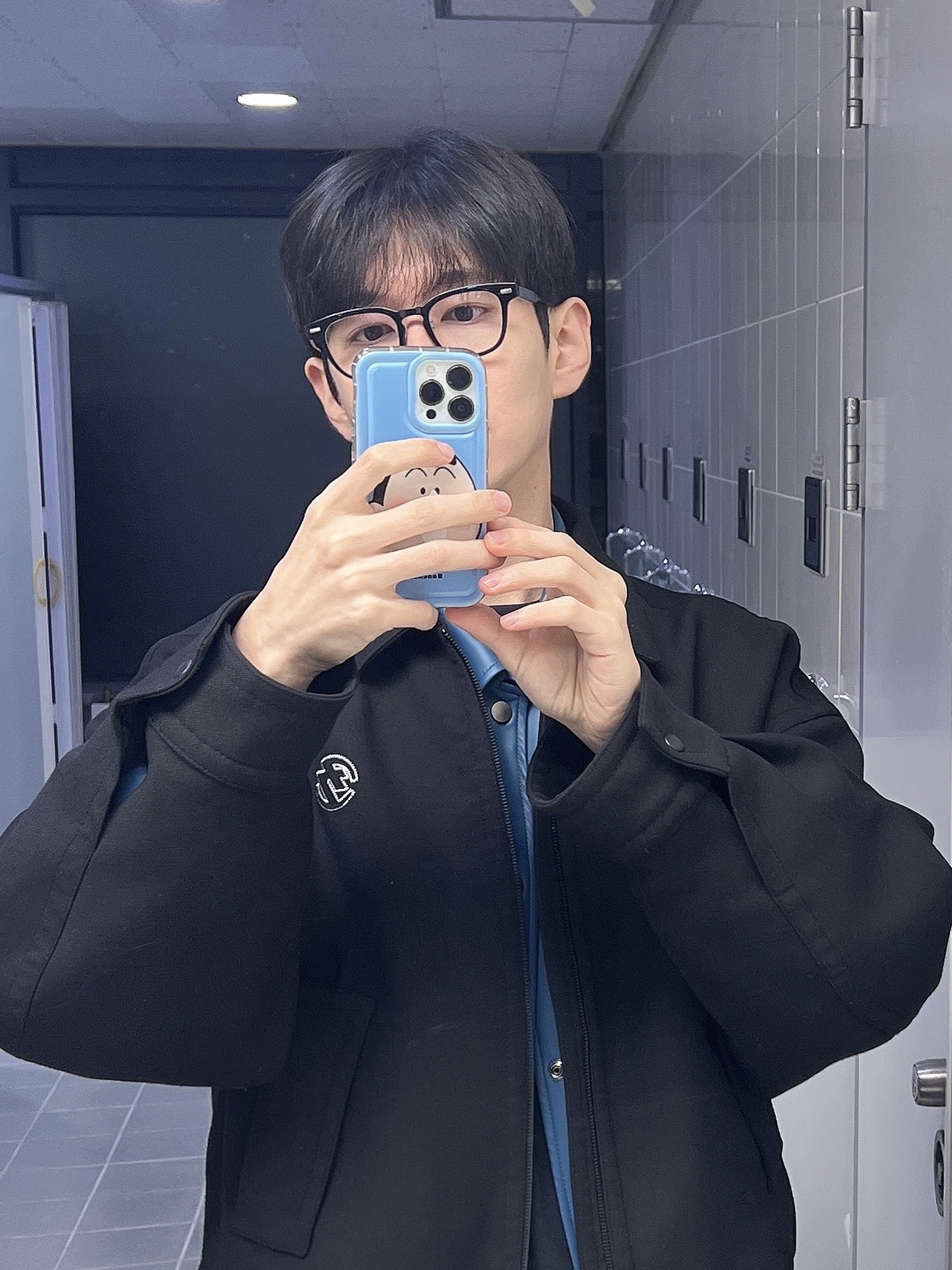 Zara x Ader Error Oversize Collar Bomber Jacket Black, Nike x Supreme Air Force 1 Low Black 착용 스타일 - 2