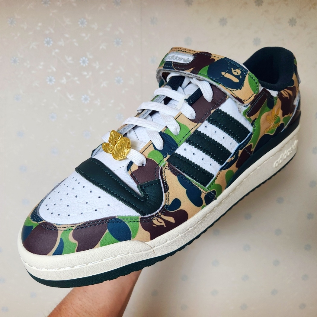 Adidas x BAPE Forum 84 Low Green Camo 착용 스타일 - 3