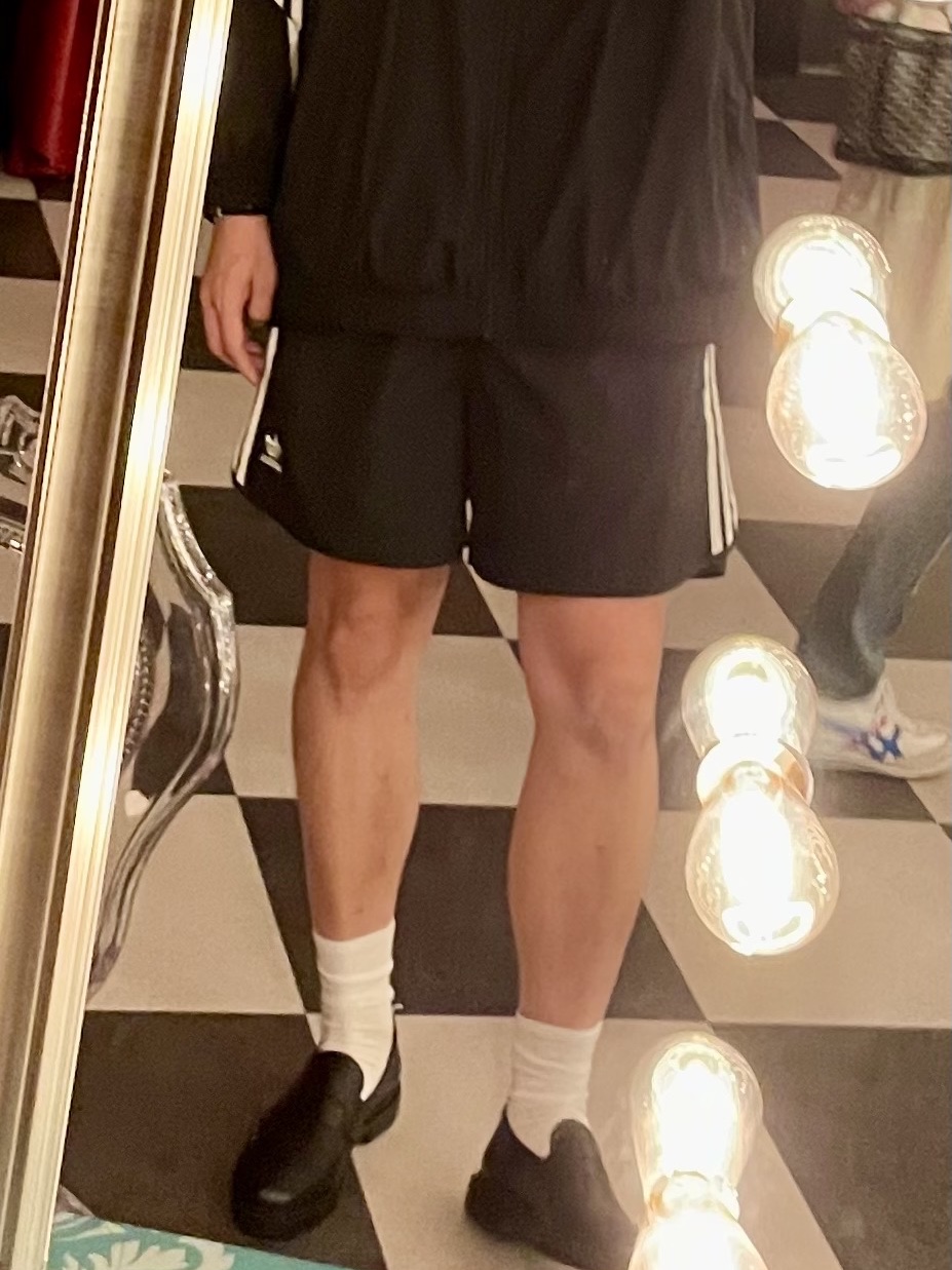Thom Browne Pebble Grain Rubber Sole Penny Loafer Black, (W) Adidas Adilenium Oversized Track Top Black - US Sizing 착용 스타일 - 3