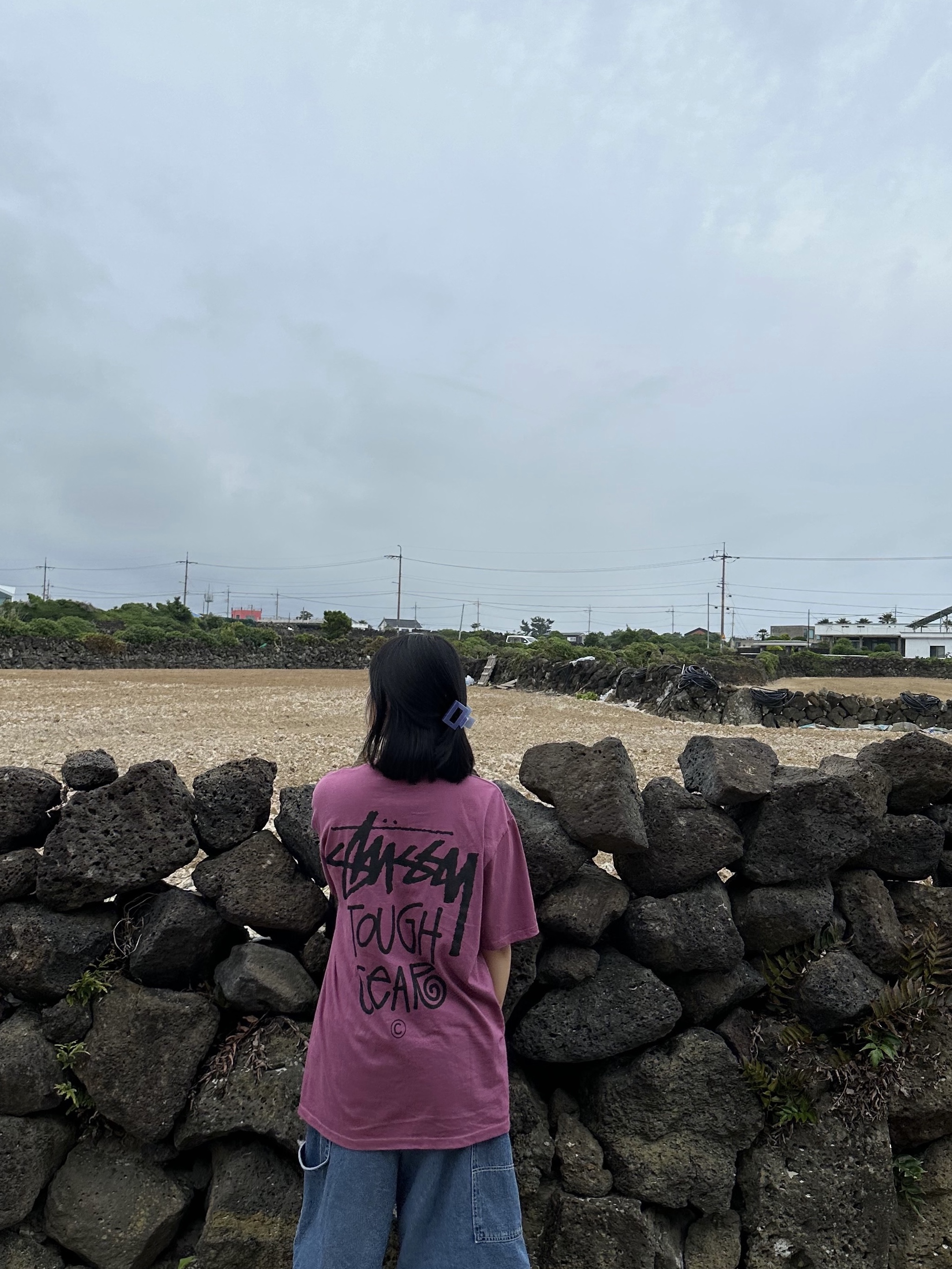 Stussy Tough Gear T-Shirt Berry 착용 스타일 - 4