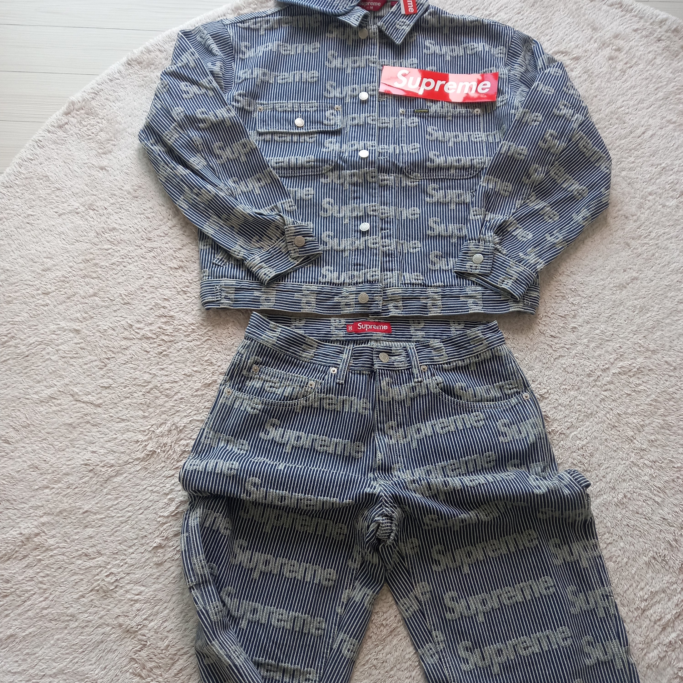 Supreme Denim Camp Cap Stripe - 24SS, Supreme Denim Painter Pants Stripe - 24SS 착용 스타일 - 2