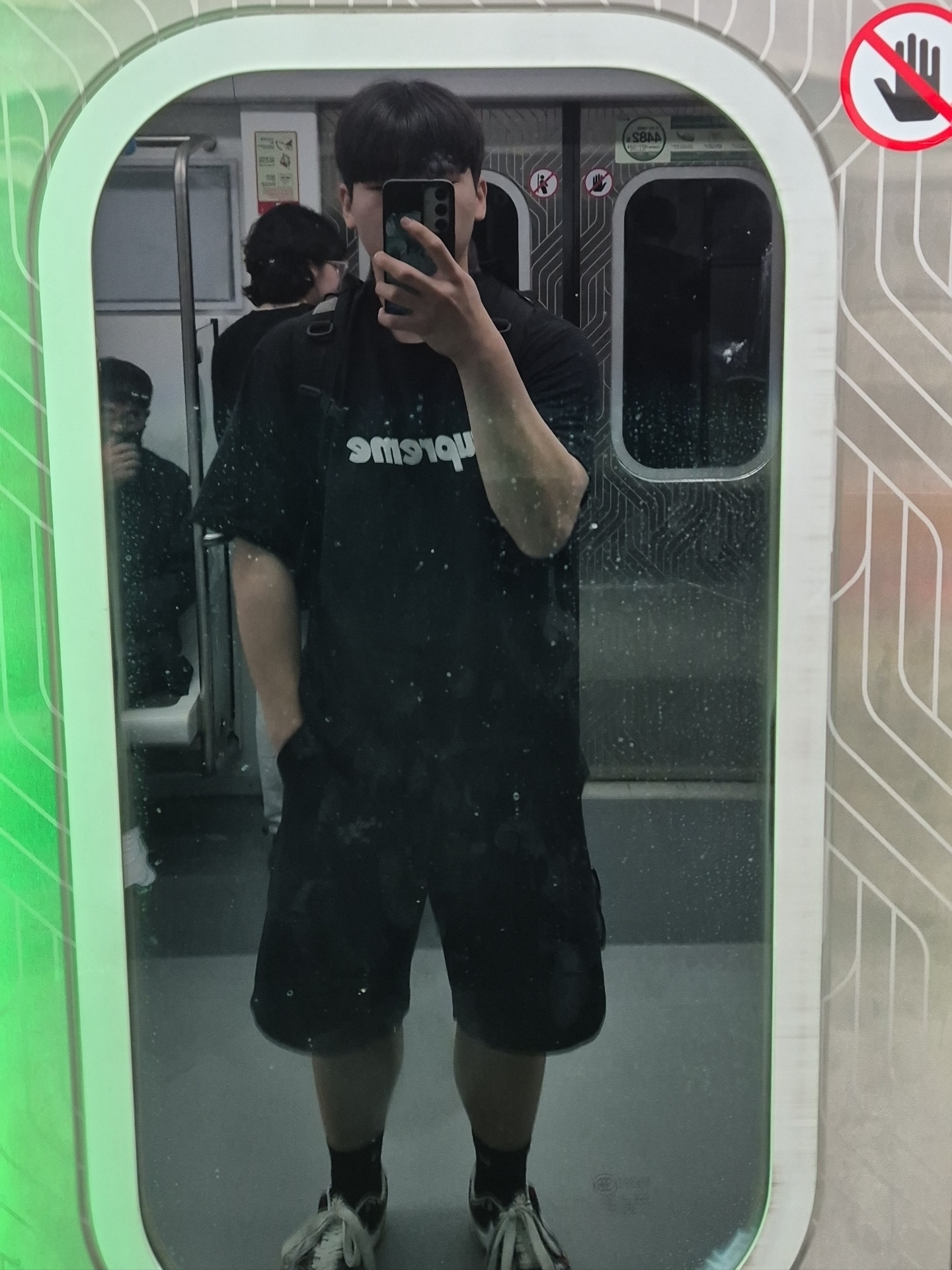 Supreme Pinline T-Shirt Black - 24SS, Nike x Peaceminusone Air Force 1 Low Para-Noise 착용 스타일