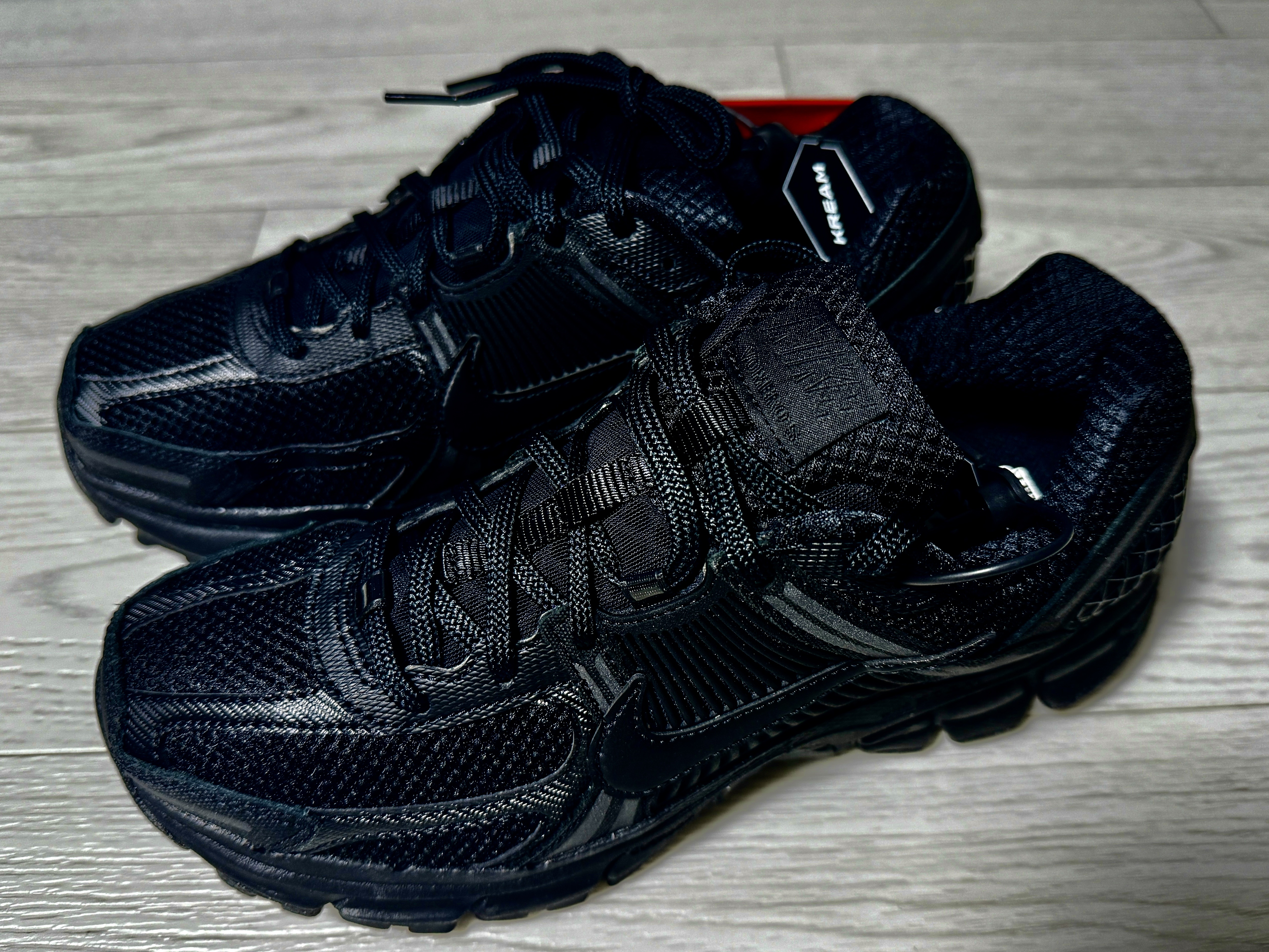 Nike Zoom Vomero 5 SP Black 착용 스타일