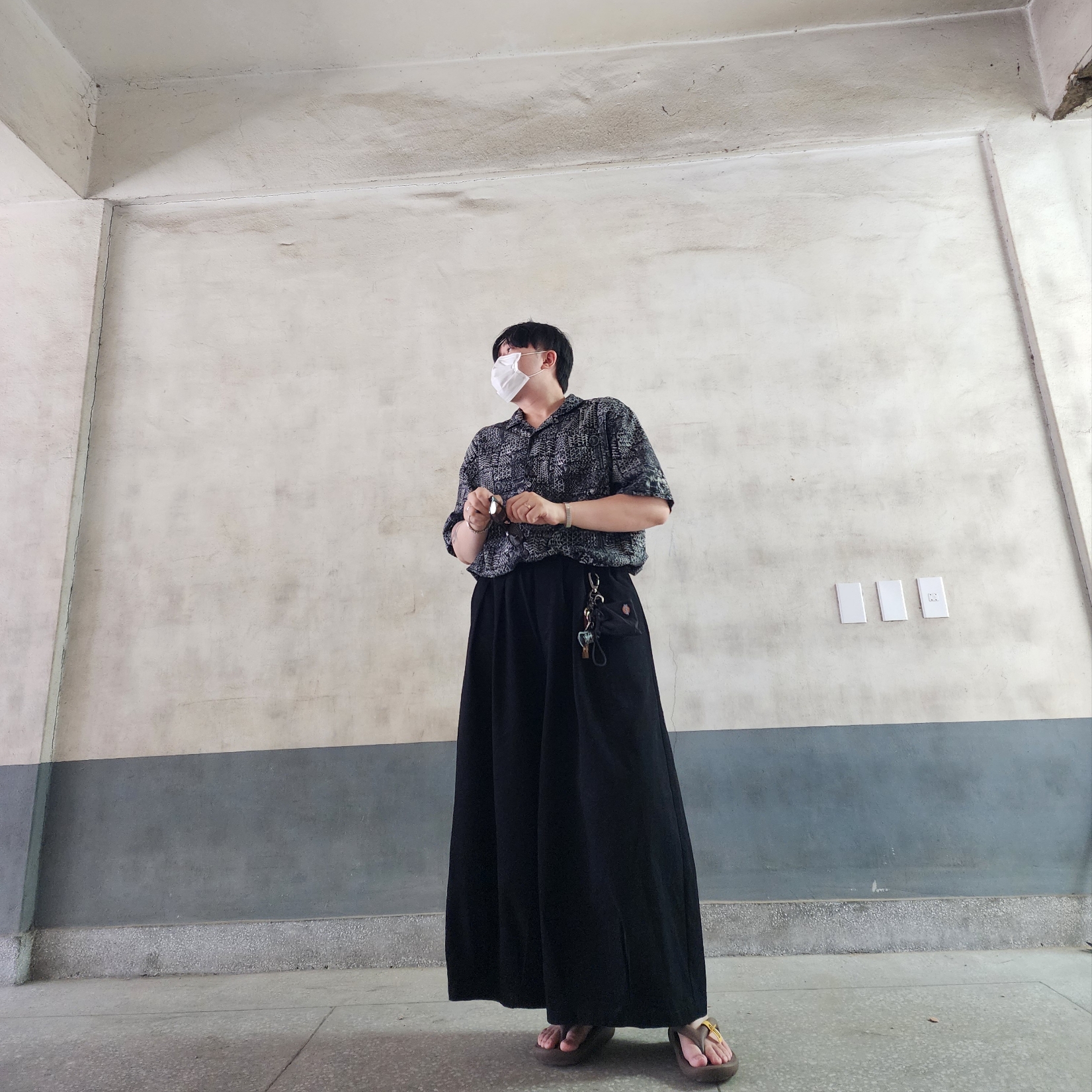 Taw&Toe Flip Flop Zerovity Bio Espresso 착용 스타일 - 2