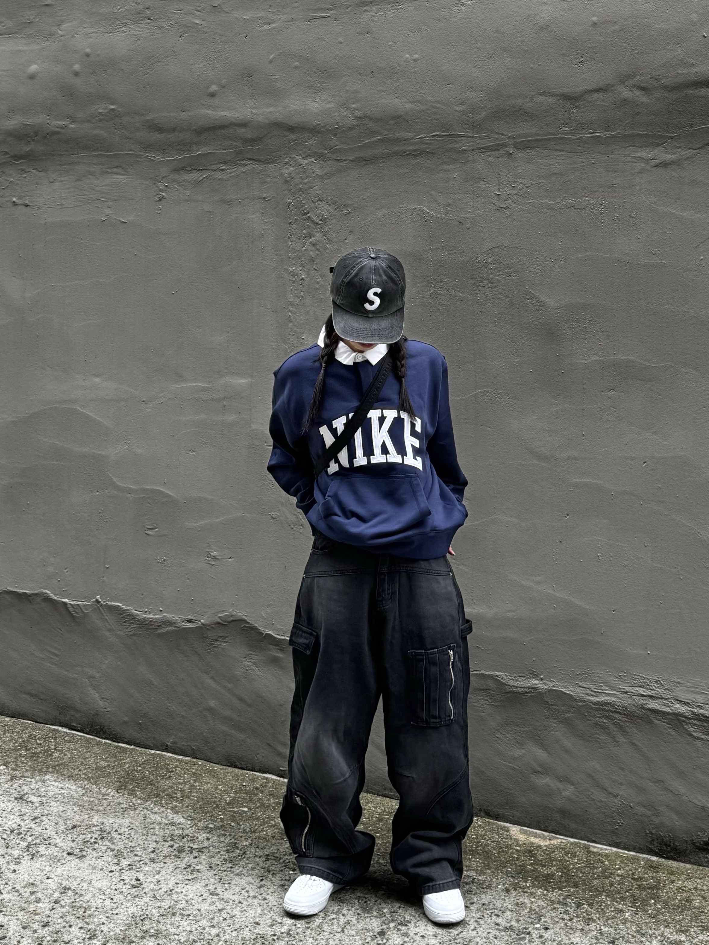 Nike Club Fleece Long Sleeve Fleece Polo Midnight Navy - Asia, Supreme Pigment Print S Logo 6-Panel Black - 23FW 착용 스타일 - 1
