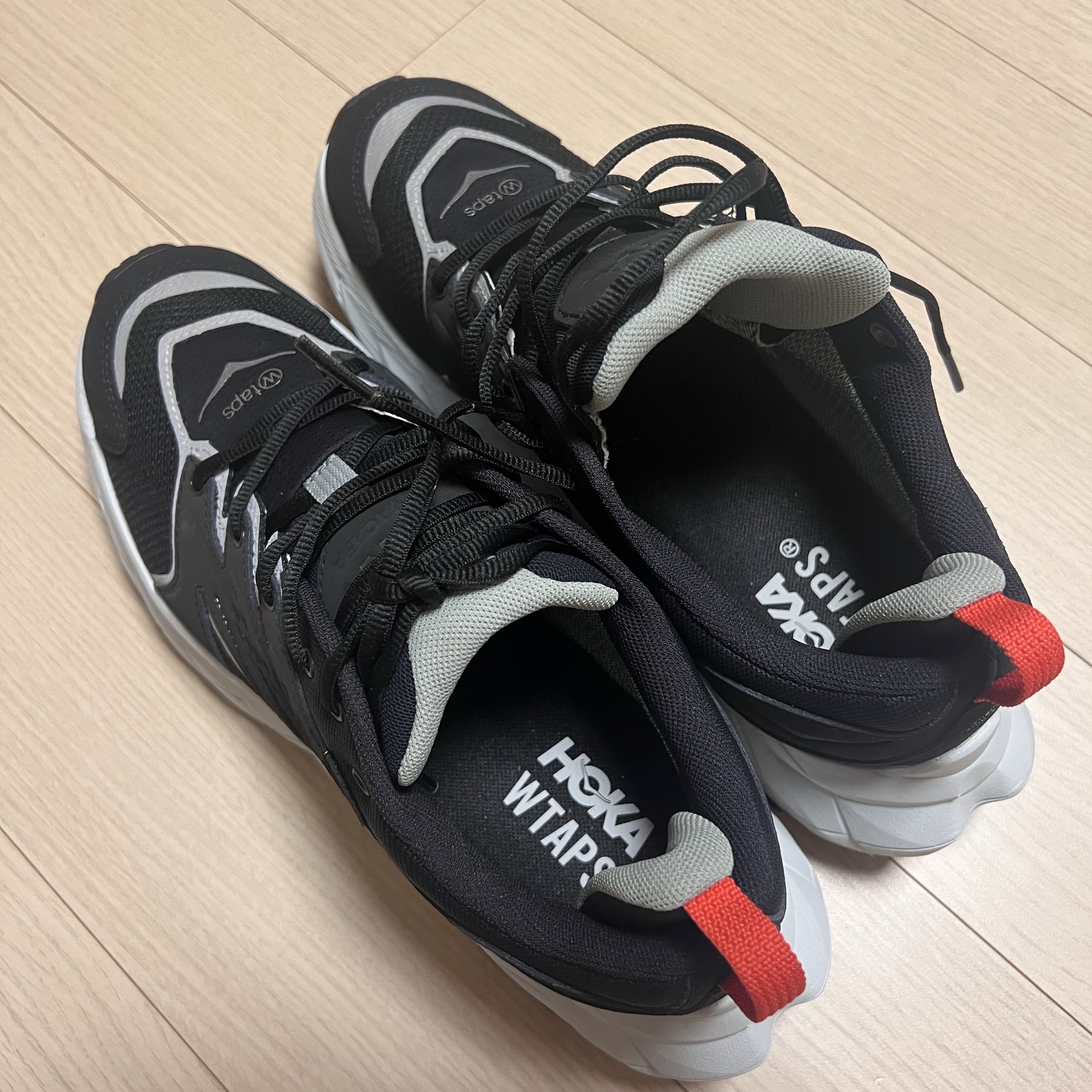Hoka x WTAPS Anacapa Low GTX Black 착용 스타일 - 2